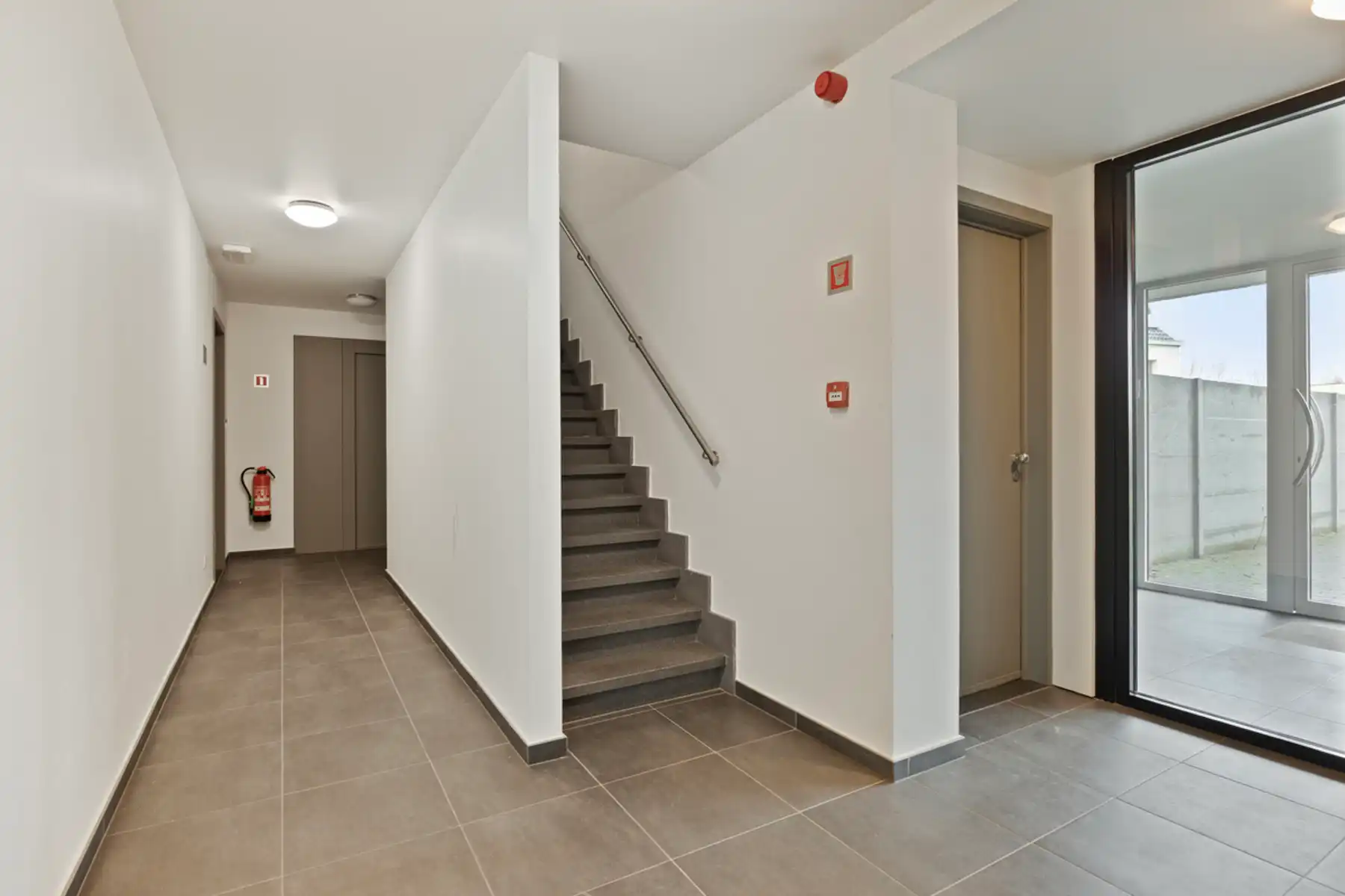 Energiezuinig appartement + autostaanplaats + kelder-berging foto 3