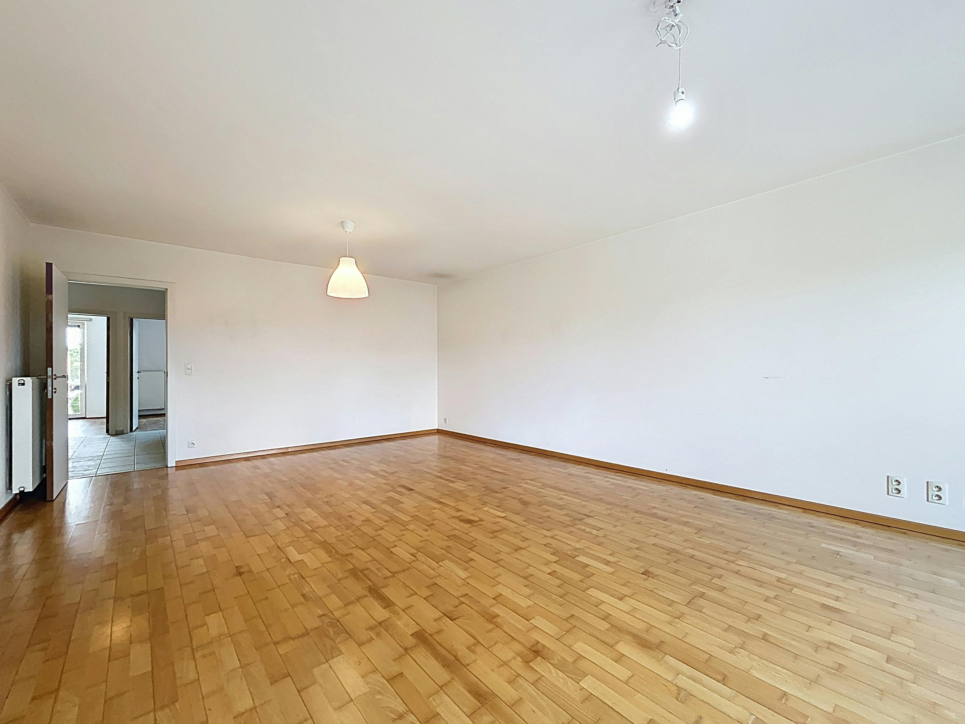 Ruim appartement met twee slaapkamers te huur in Gooreind! foto 3