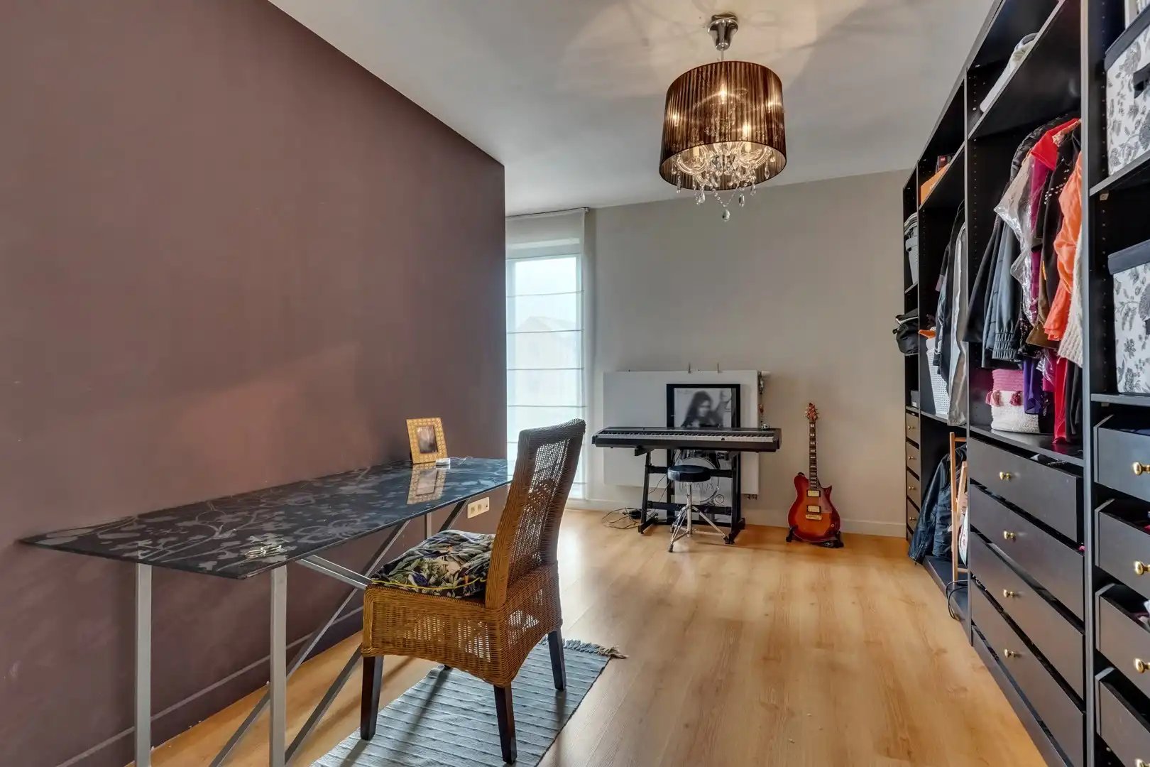 INSTAPKLARE GEZINSWONING MET 4 SLAAPKAMERS, ZWEMBAD EN PRACHTIGE TUIN OP 609M2 TE MAASMECHELEN foto 19