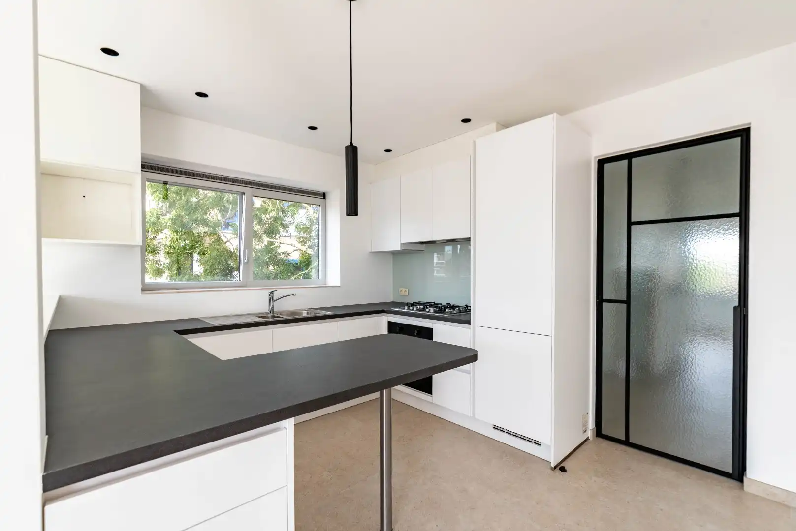 Instapklaar appartement met 2 slaapkamers en zicht op het Galgenweel foto 4