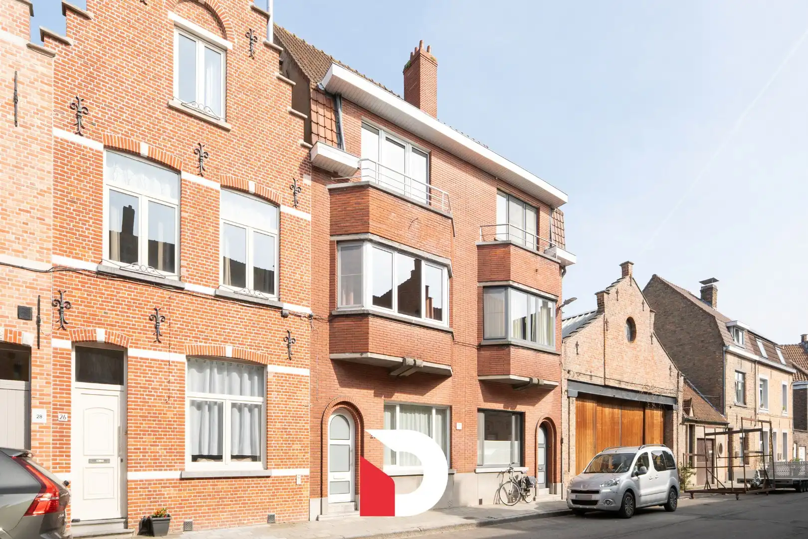 Riante burgerwoning te Kristus-Koning met 4 slk tuin en garagebox foto 28