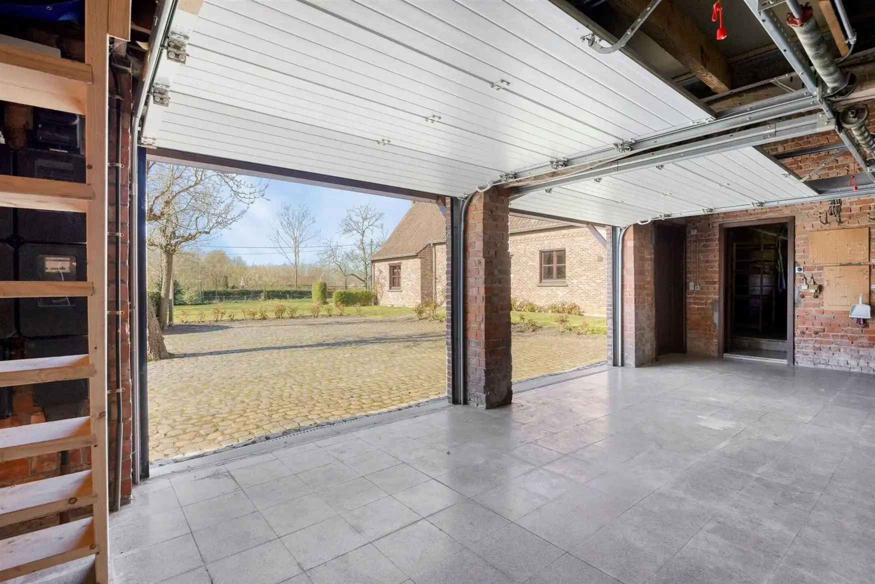 Charmante ruime plattelandsvilla foto 24