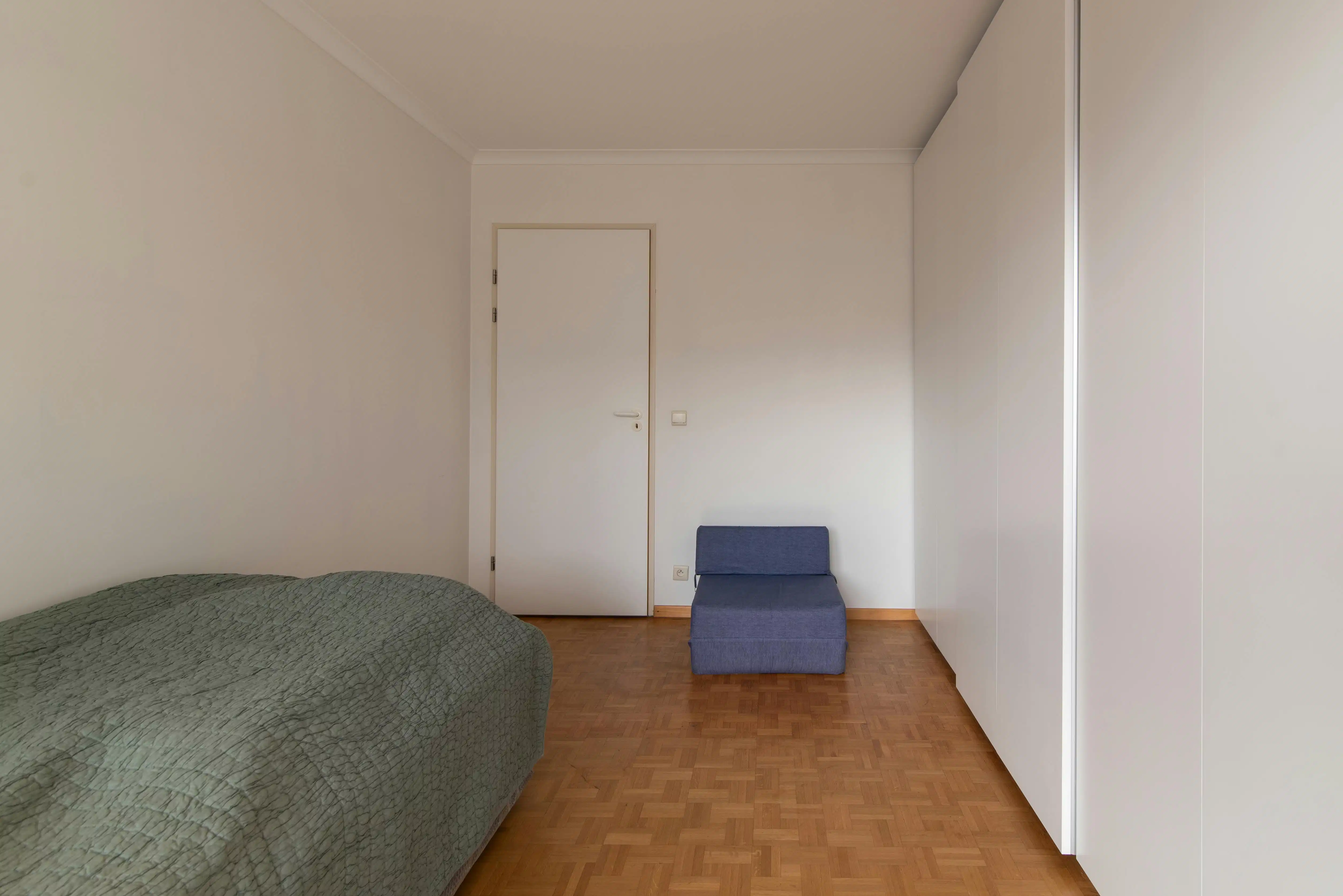 Instapklaar 2-slaapkamer appartement te Oostende foto 13