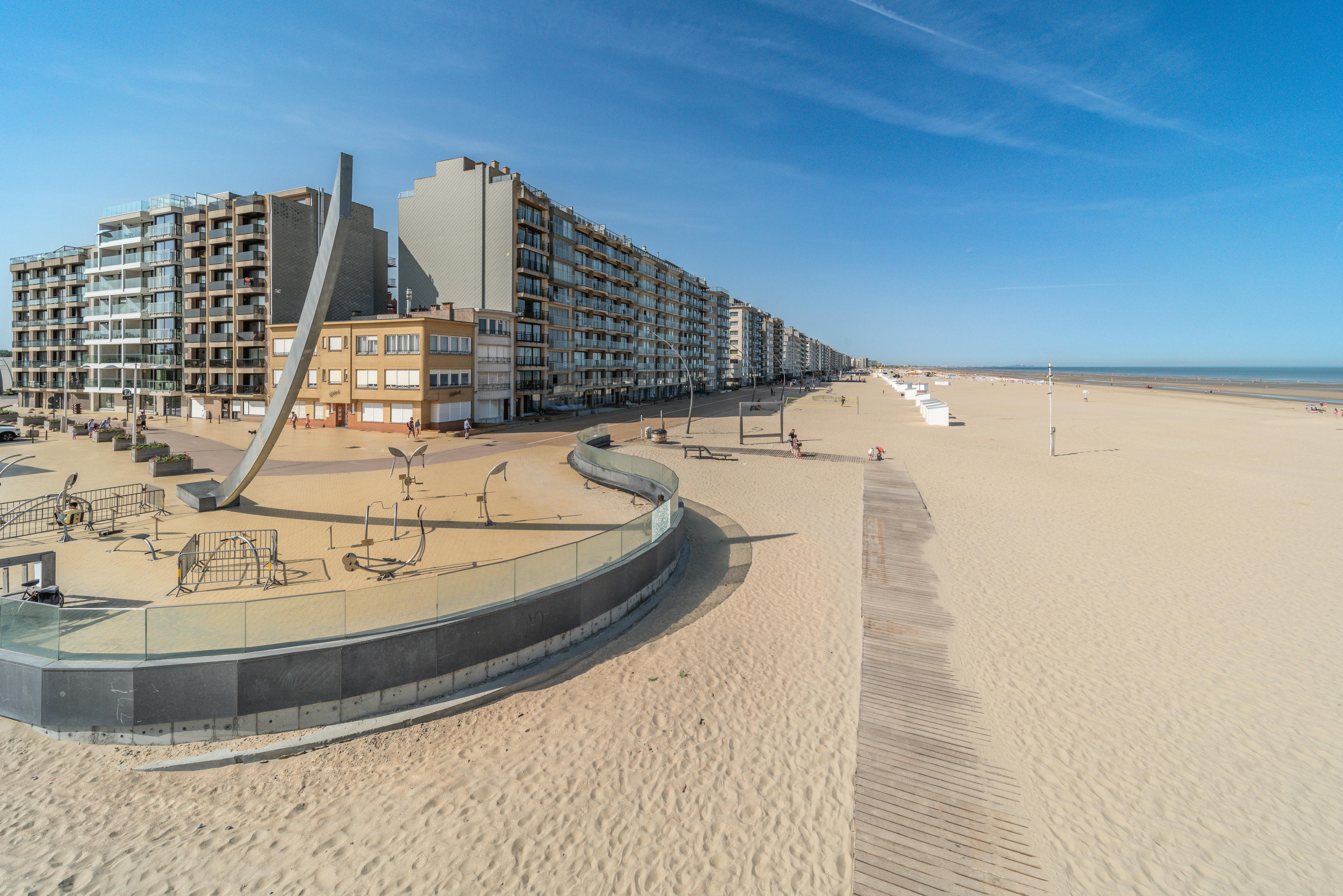 Appartement met 2 slaapkamers vlakbij zee te koop in De Panne foto 3