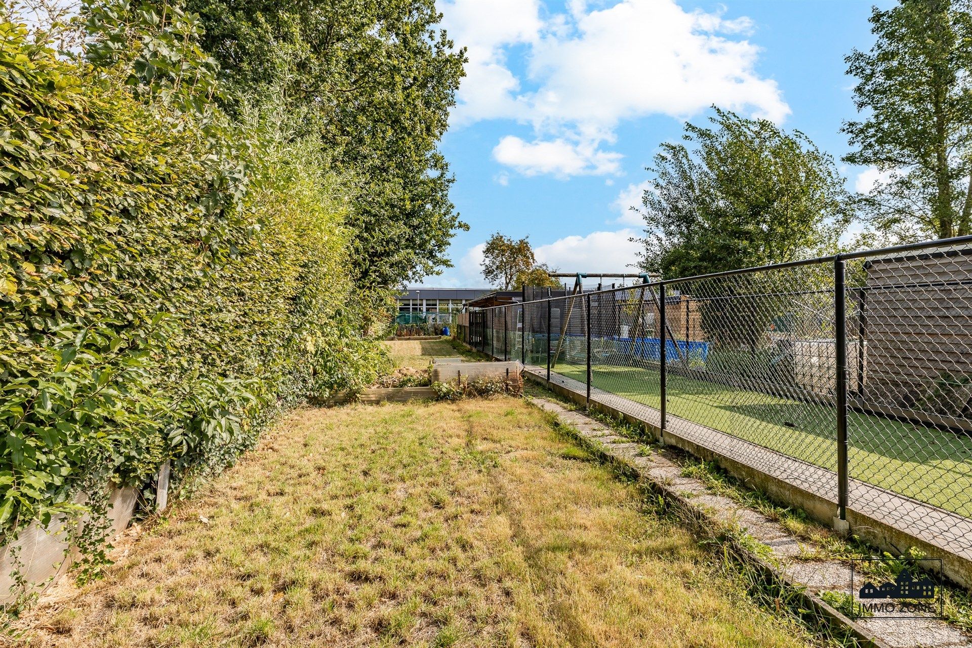 Woning met 3 slaapkamers, grote tuin en achteruitgang foto 12