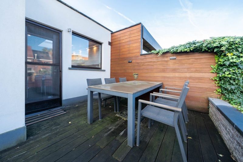 Verzorgde woning in hartje St-kruis foto 7