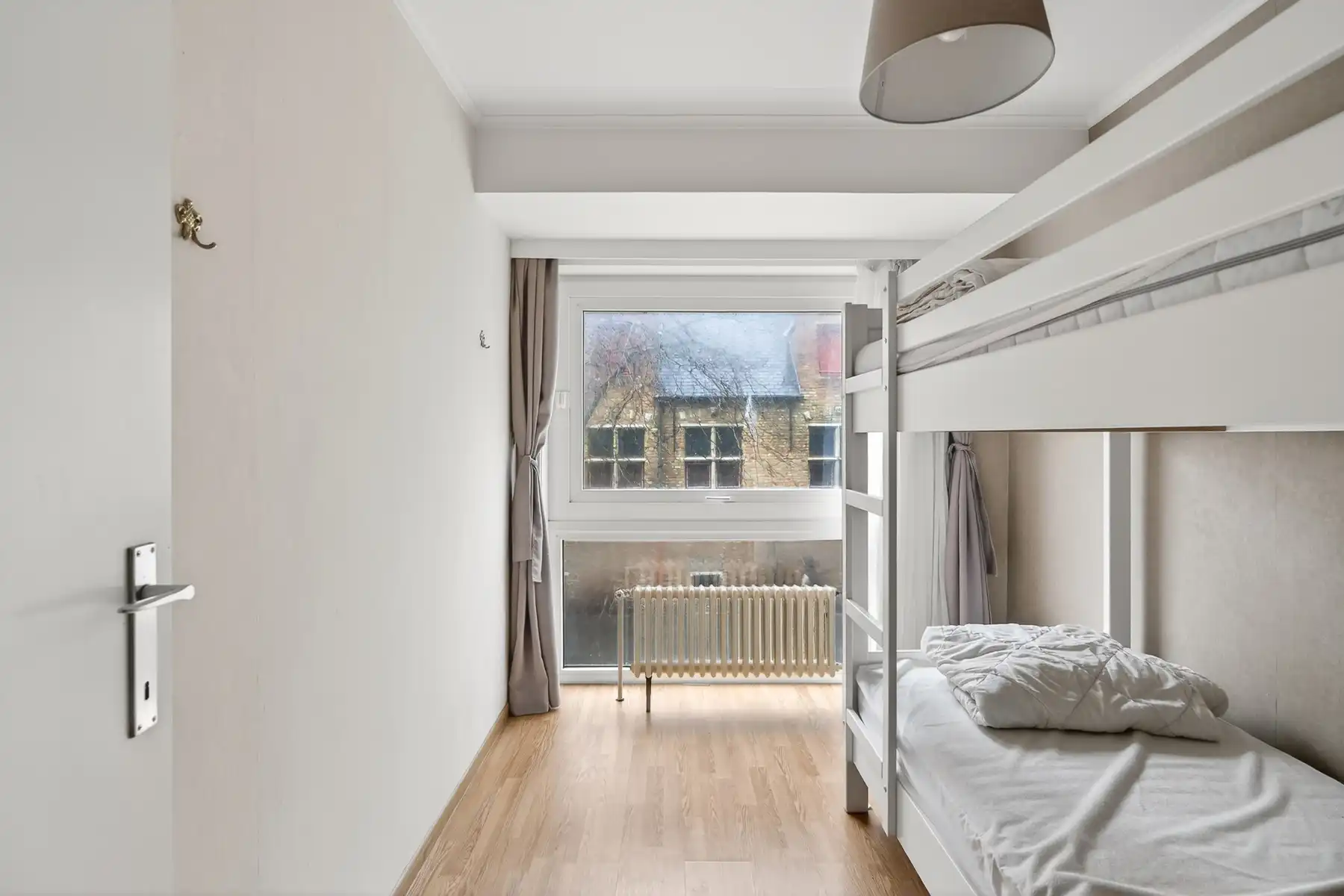 3 slpk hoekappartement in het commercieel centrum! foto 11