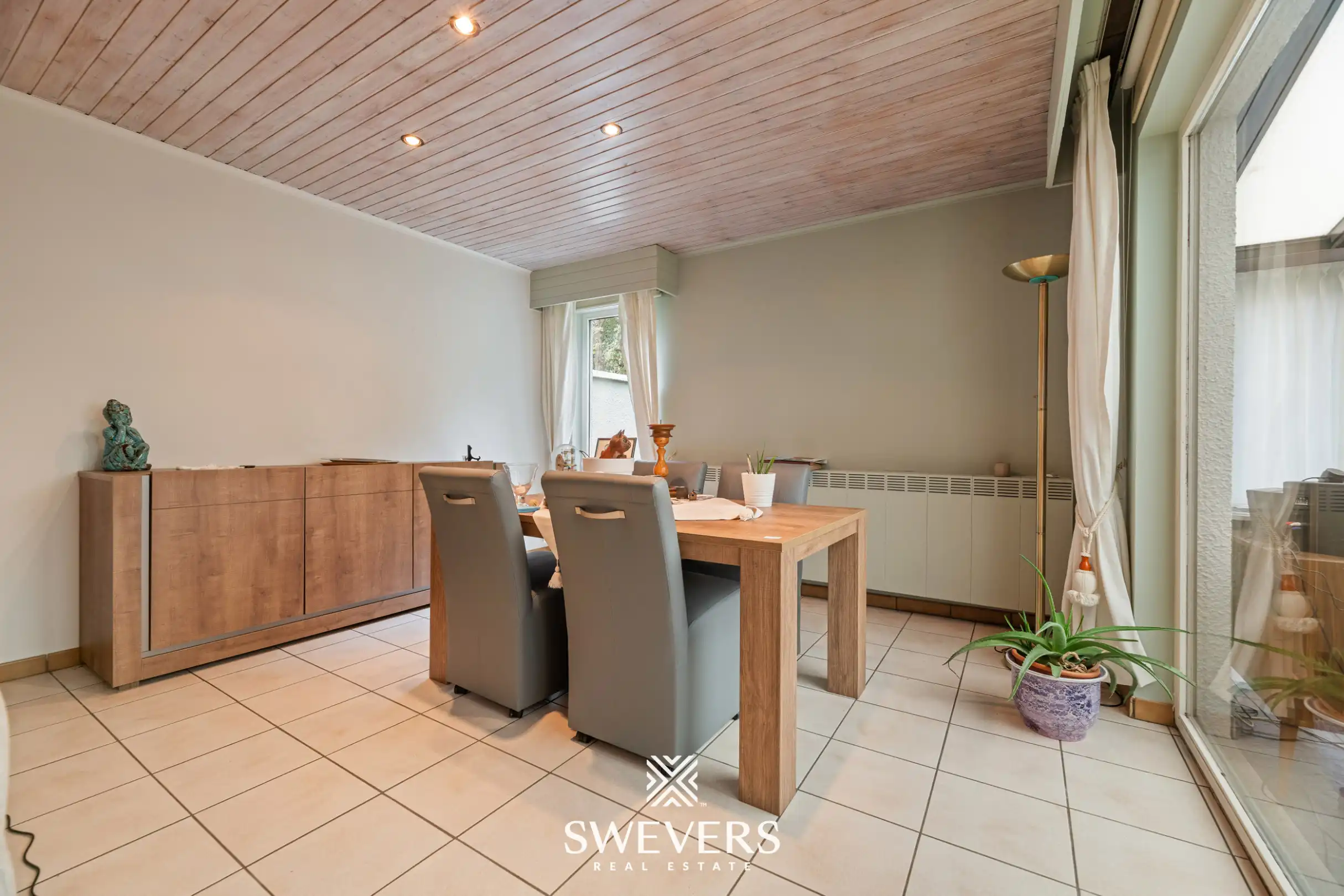 Karaktervolle gelijkvloerse woning met 3 slaapkamers, veranda en tuin in Heusden-Zolder foto 5