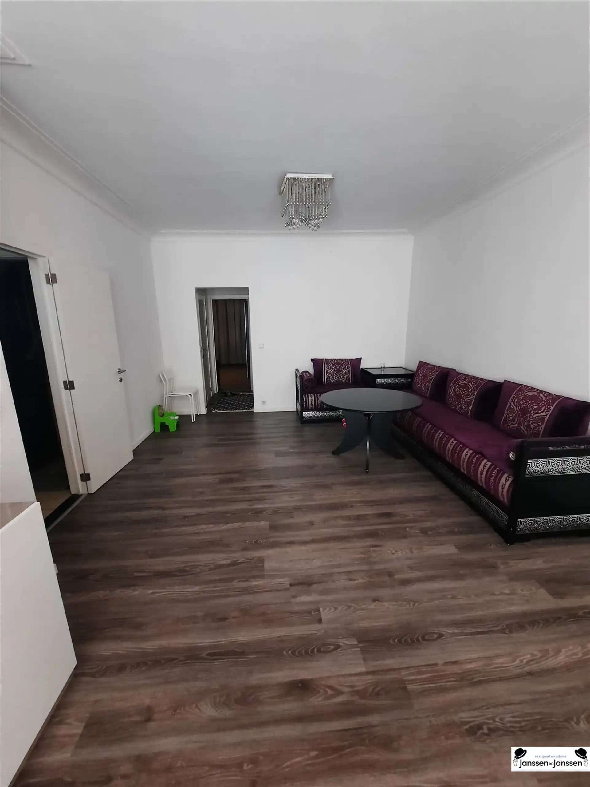 Twee slaapkamer appartement op de eerste verdieping in Antwerpen foto 7