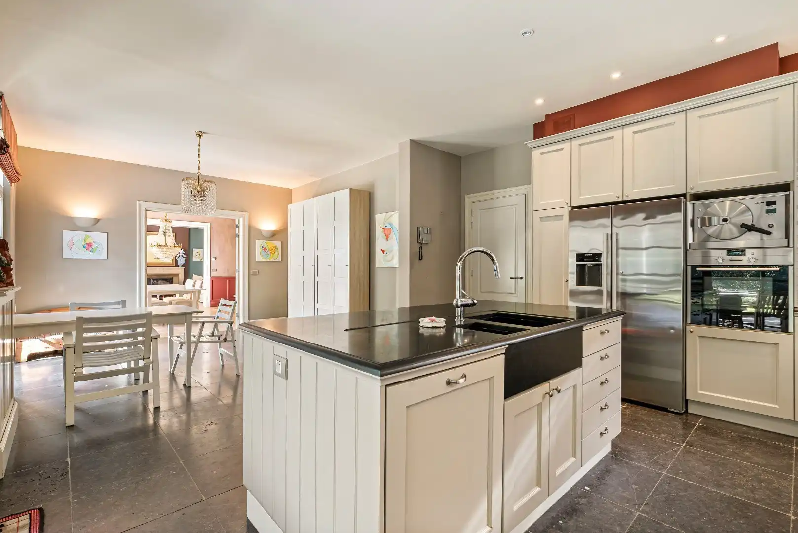 Exclusieve Villa op perceel van 3675 m² ook als Kangoeroe woning foto 9