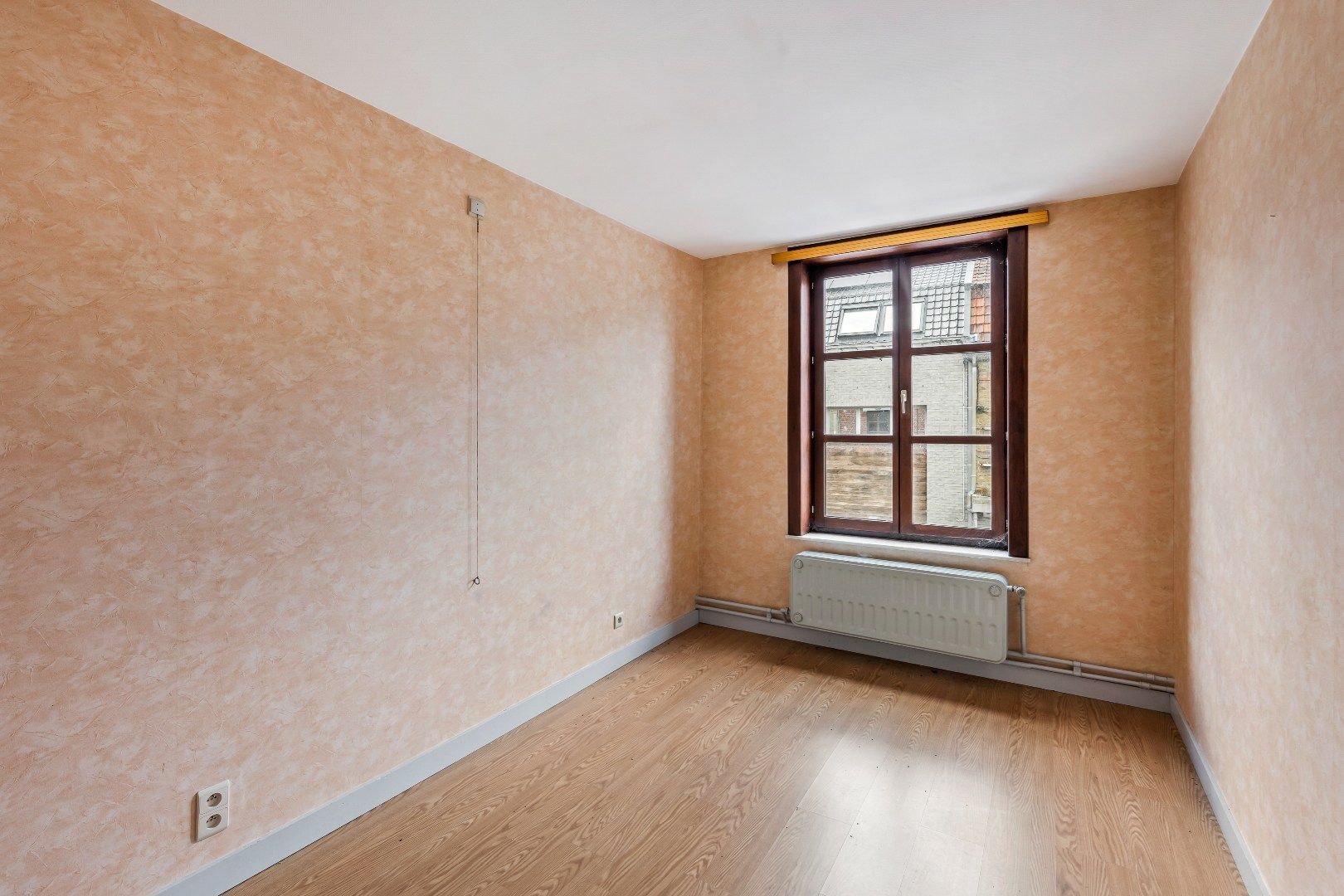 Gezellige stadswoning met 4 slaapkamers, ruime garage en koertje. foto 18