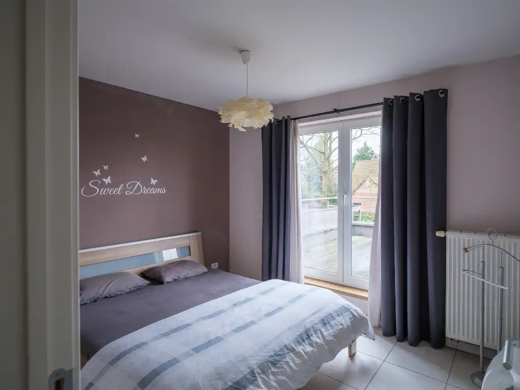 Gentbrugge - Licht op te frissen appartement met 2 slaapkamers en terras. foto 13