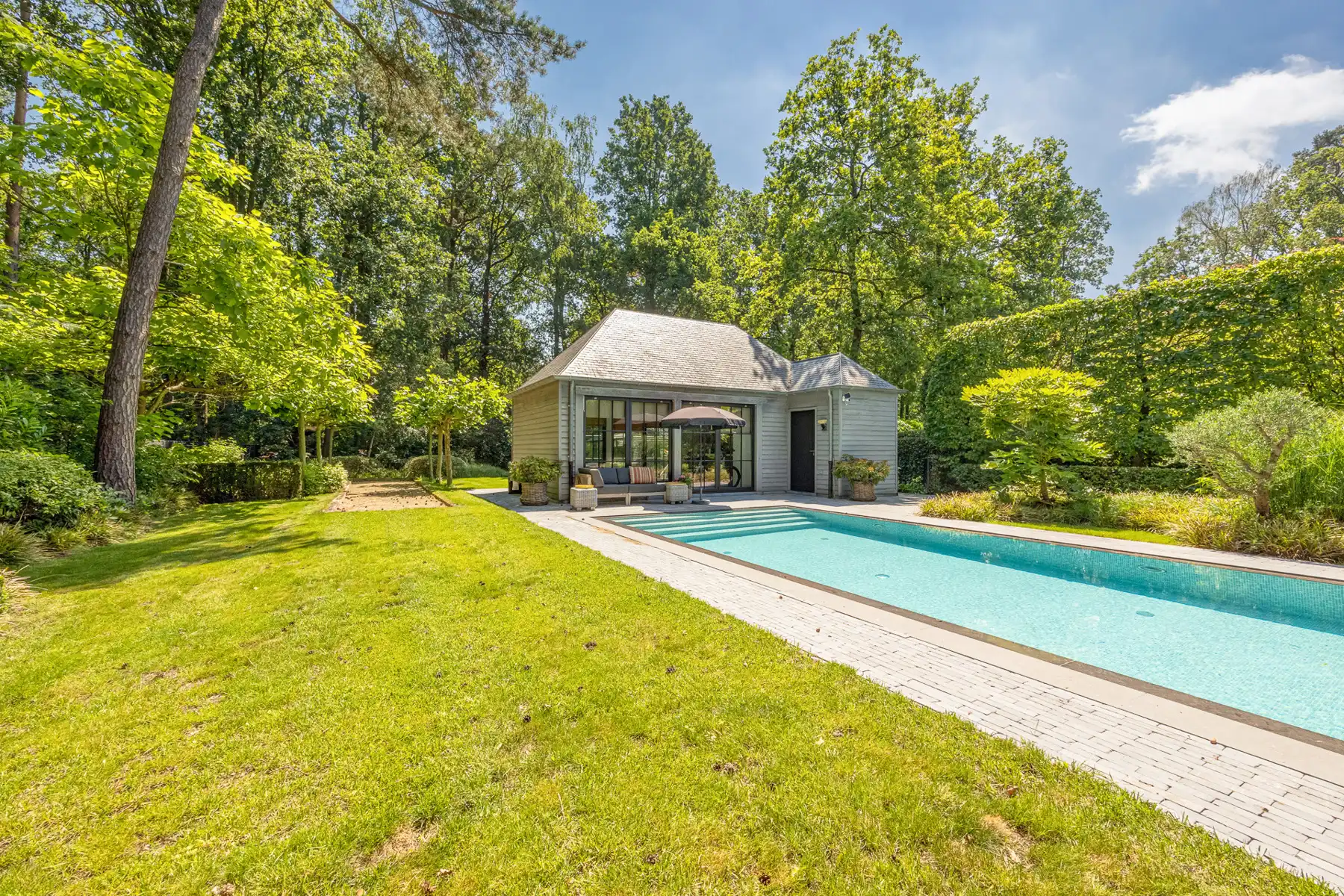 Tijdloze villa op ca. 1788 m² voor het centrum van Schilde foto 26