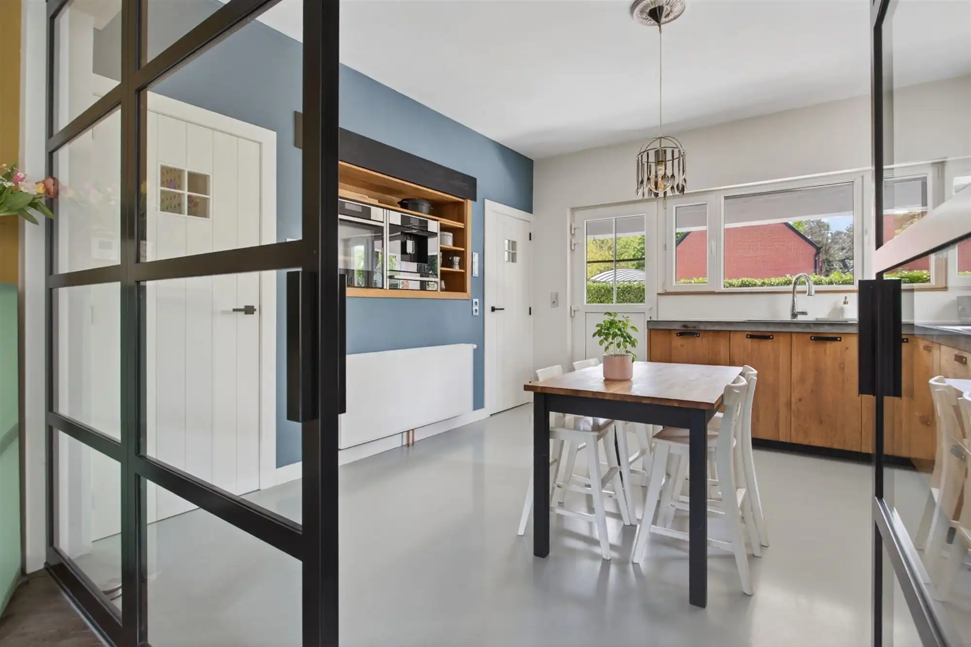 Ruime villa met zuidgerichte tuin en maximale privacy foto 18
