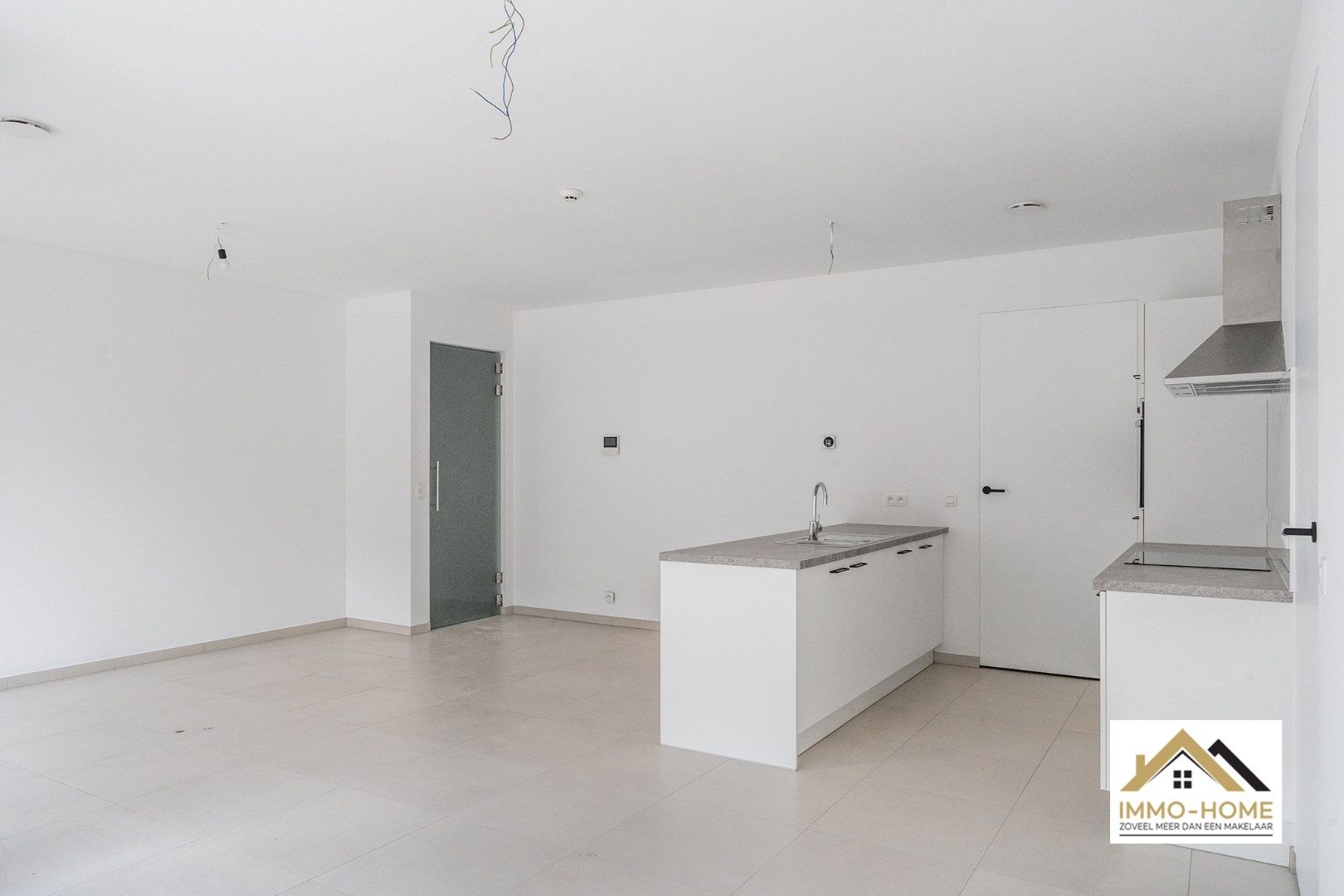 Modern gelijkvloers appartement!! foto 5
