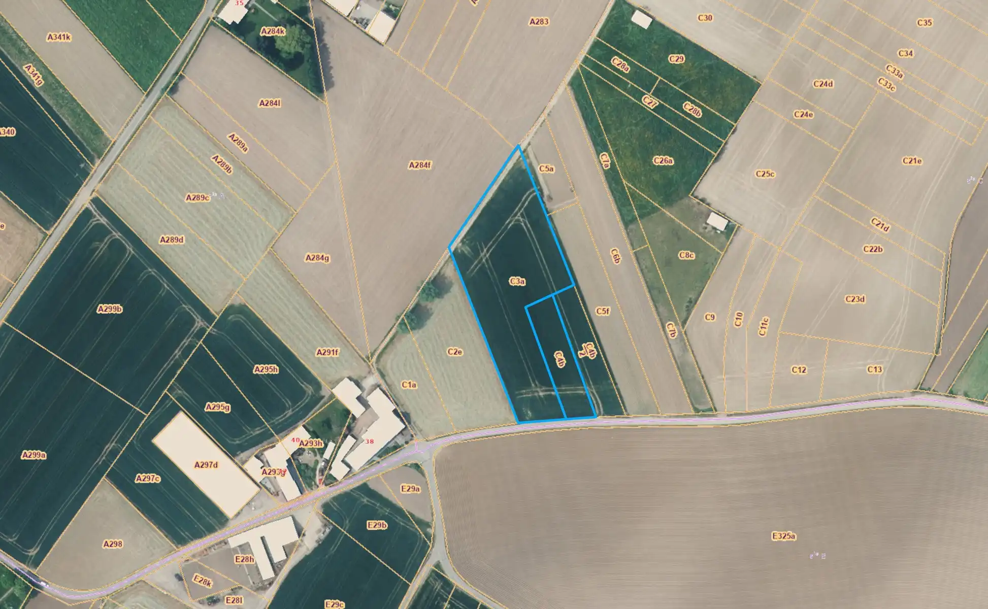 Grond te koop foto {{pictureIndex}}