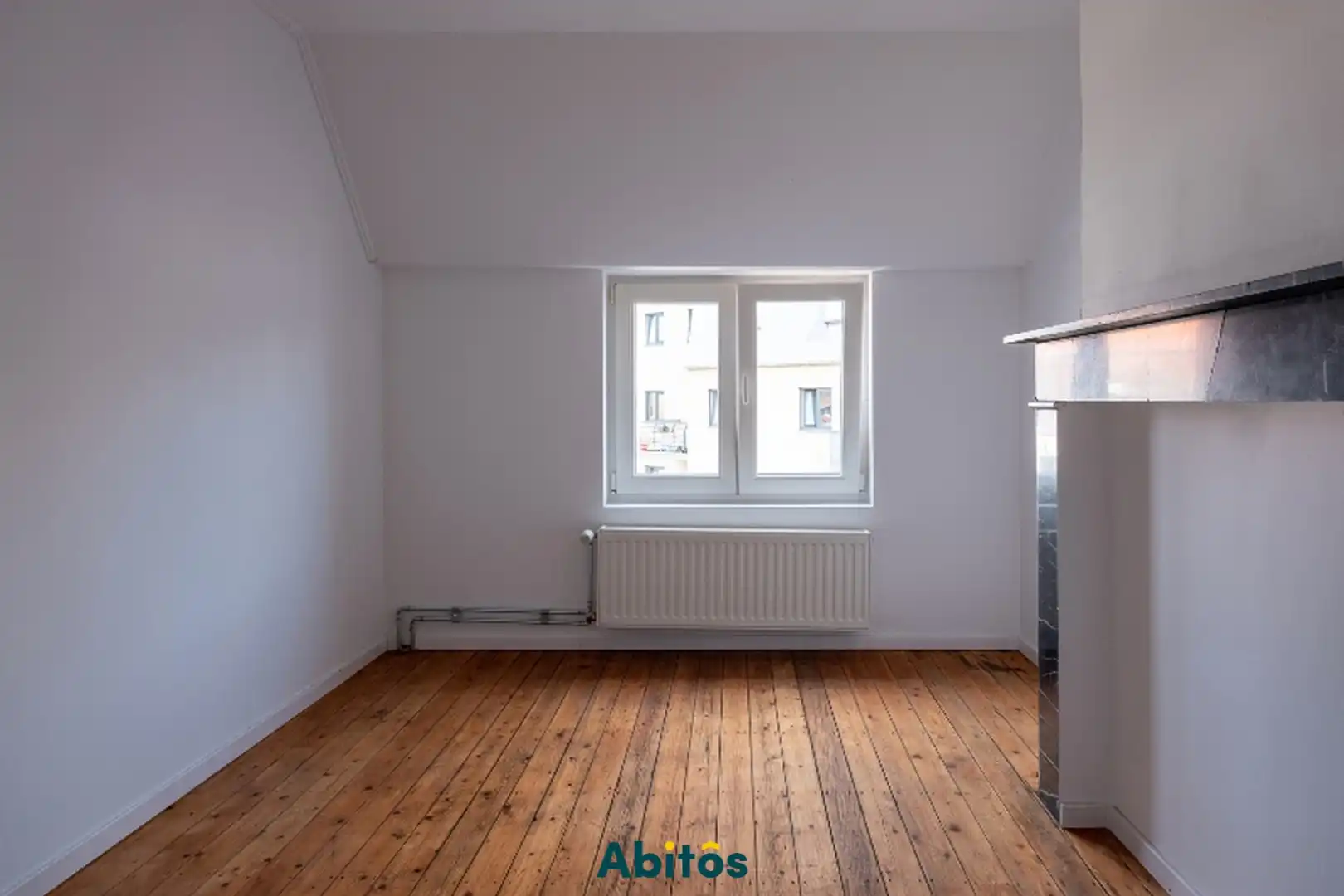Gerenoveerde herenwoning met 4 slaapkamers en 2 badkamers foto 20