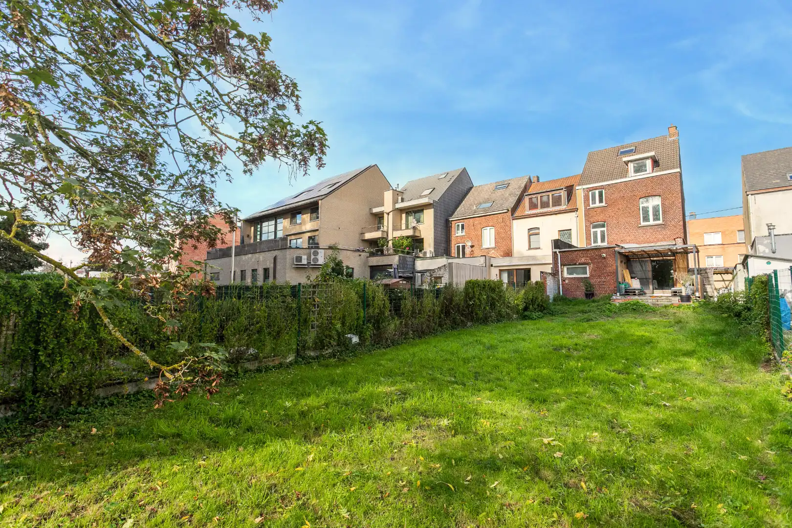 Opbrengsteigendom 3 app. en tuin op een uitstekende locatie in Halle! foto 12