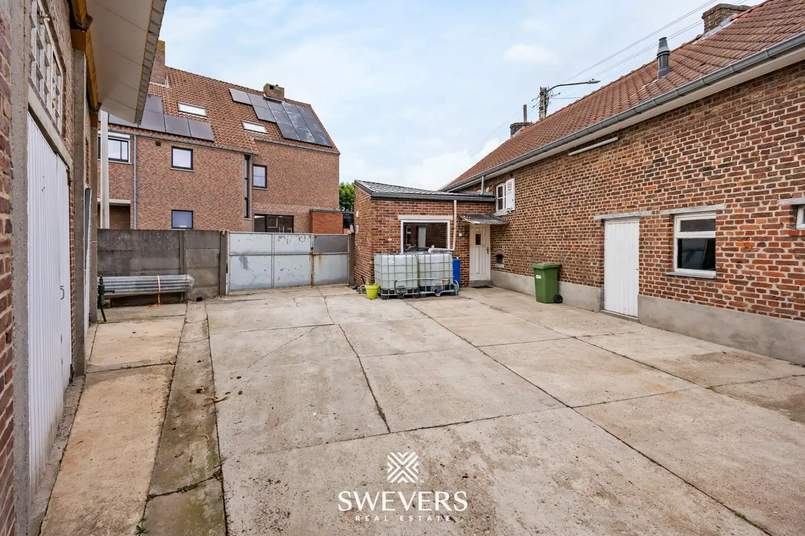 Vrijstaande woning met ruime garage en tuin op centrale ligging in Zepperen  foto 23