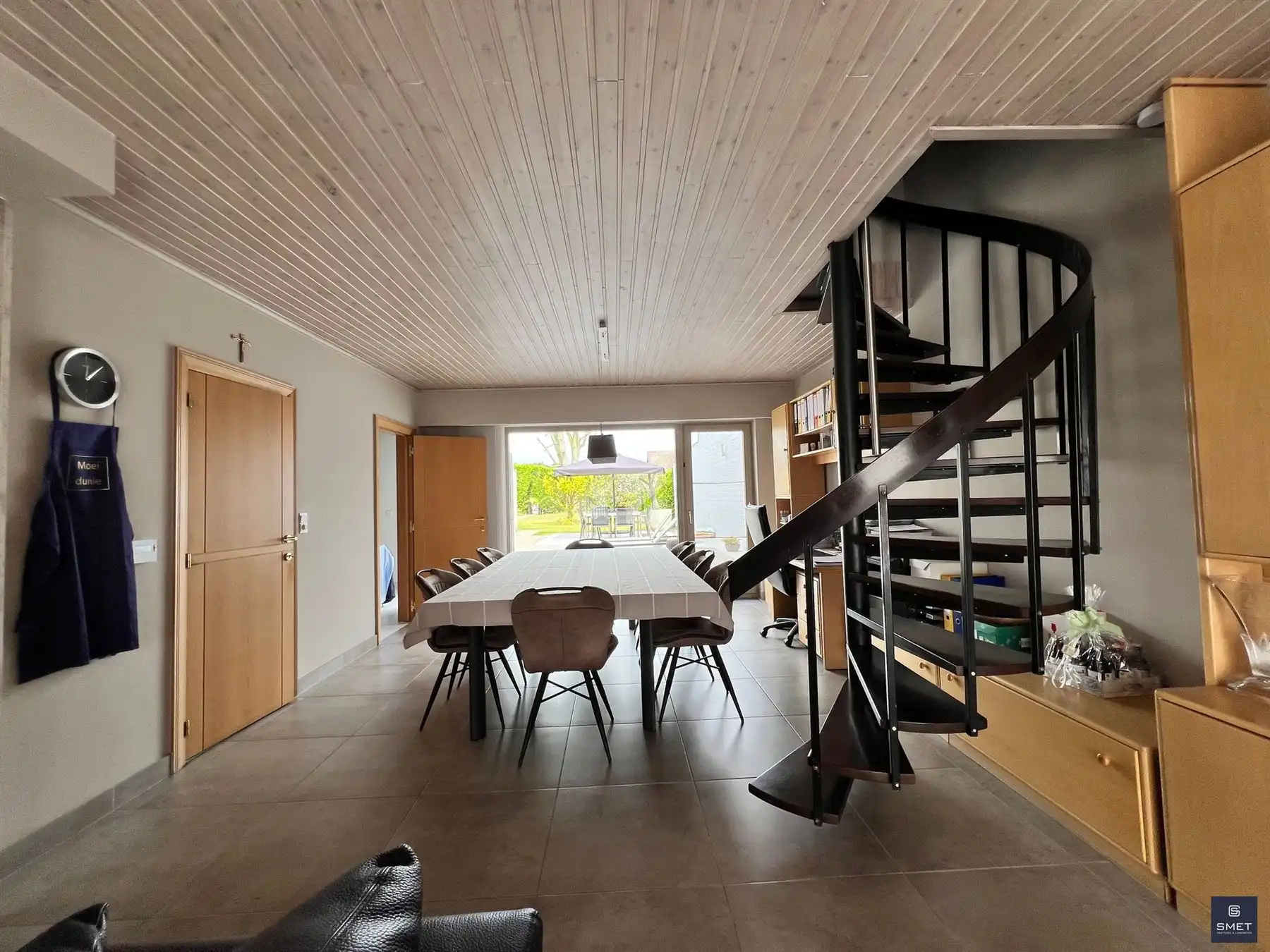 CHARMANTE HOB MET 3 SLK, GAR. EN TUIN foto 9