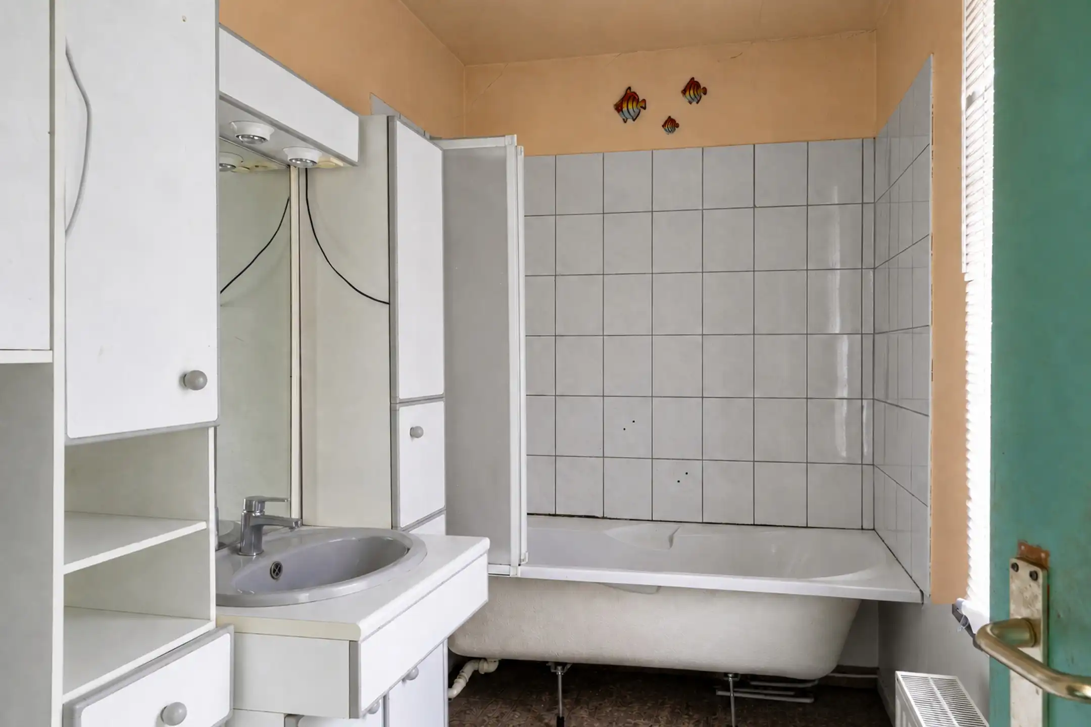 Te renoveren gesloten bebouwing met garage, ruime tuin en groenzicht in Oppuurs foto 17