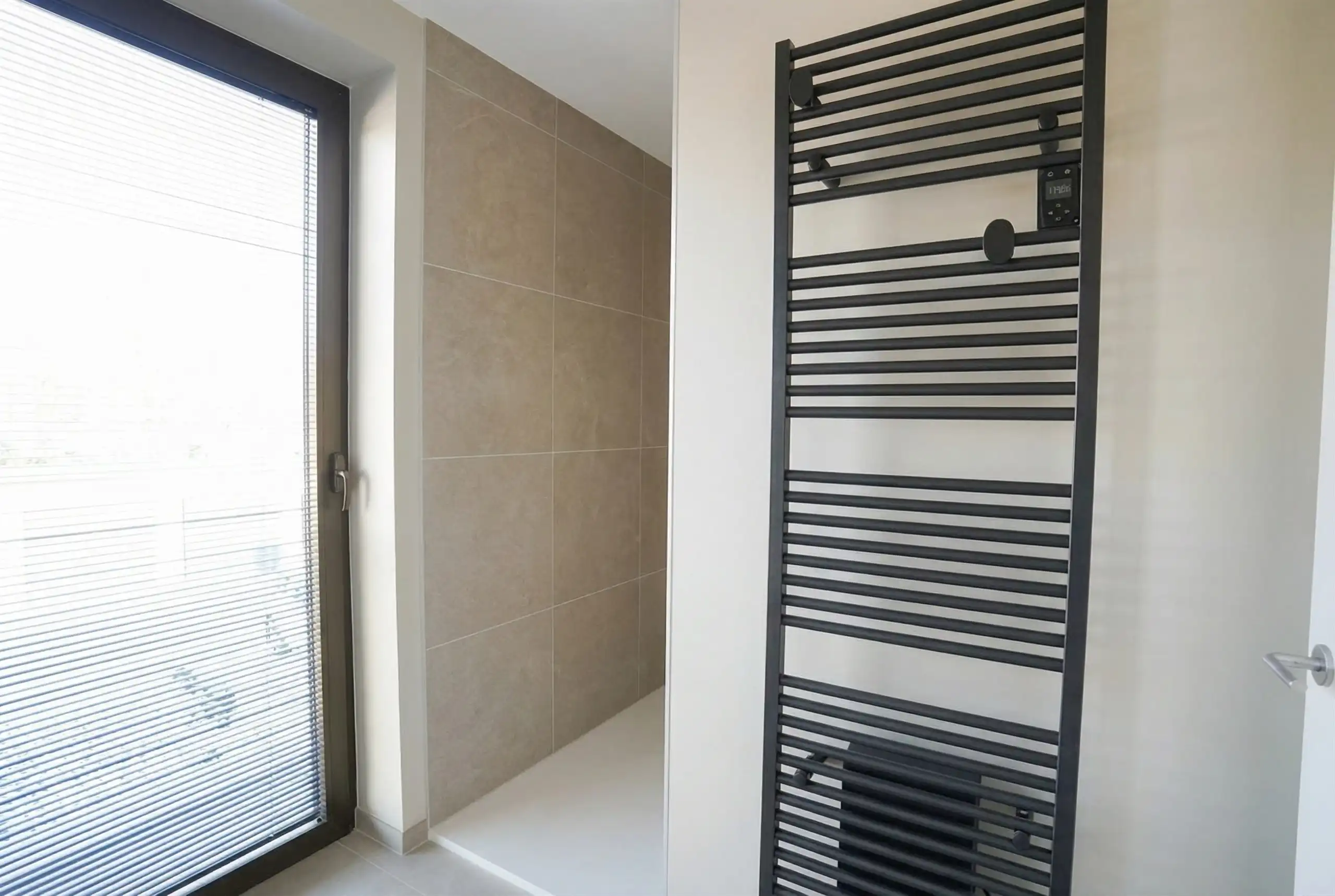 Subliem wonen:  nieuw appartement met garage - 2 terrassen foto 22