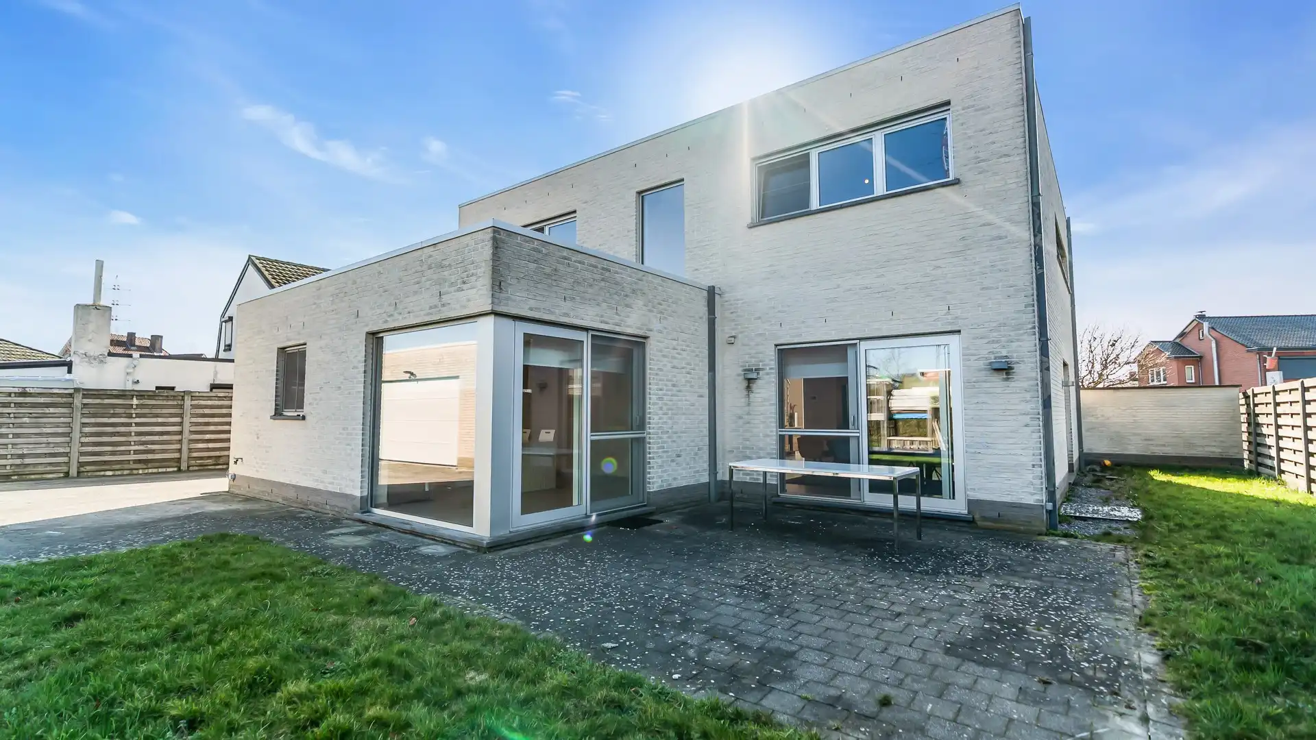 Trendy gezinswoning met open leefruimte, 4 slaapkamers en vrijstaande garage foto 31