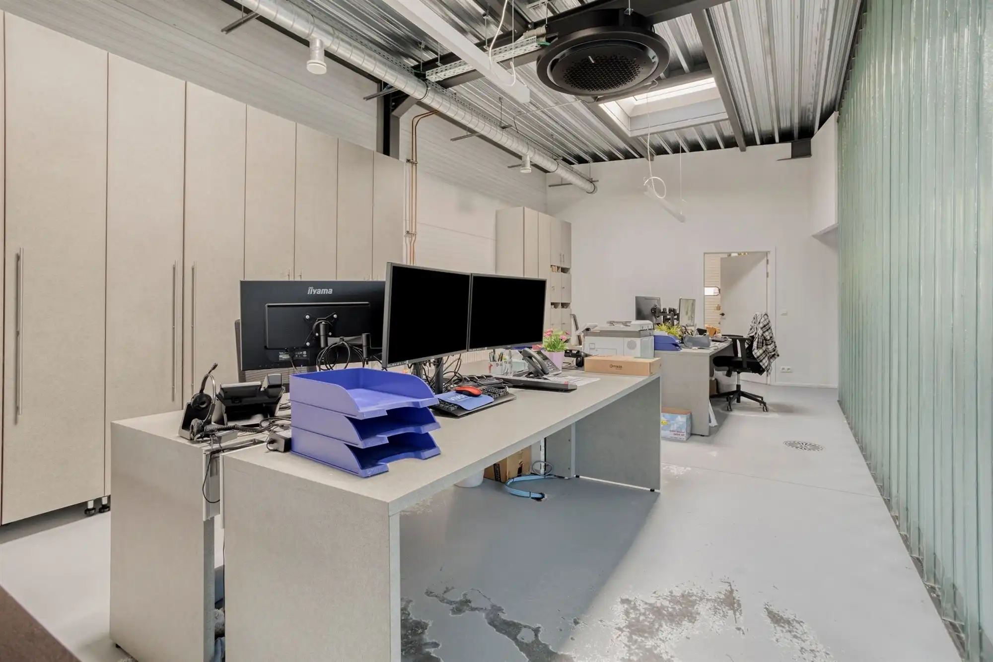 Vrijstaand KMO / kantoorgebouw van ca 405 m² op 1.200 m² foto 5