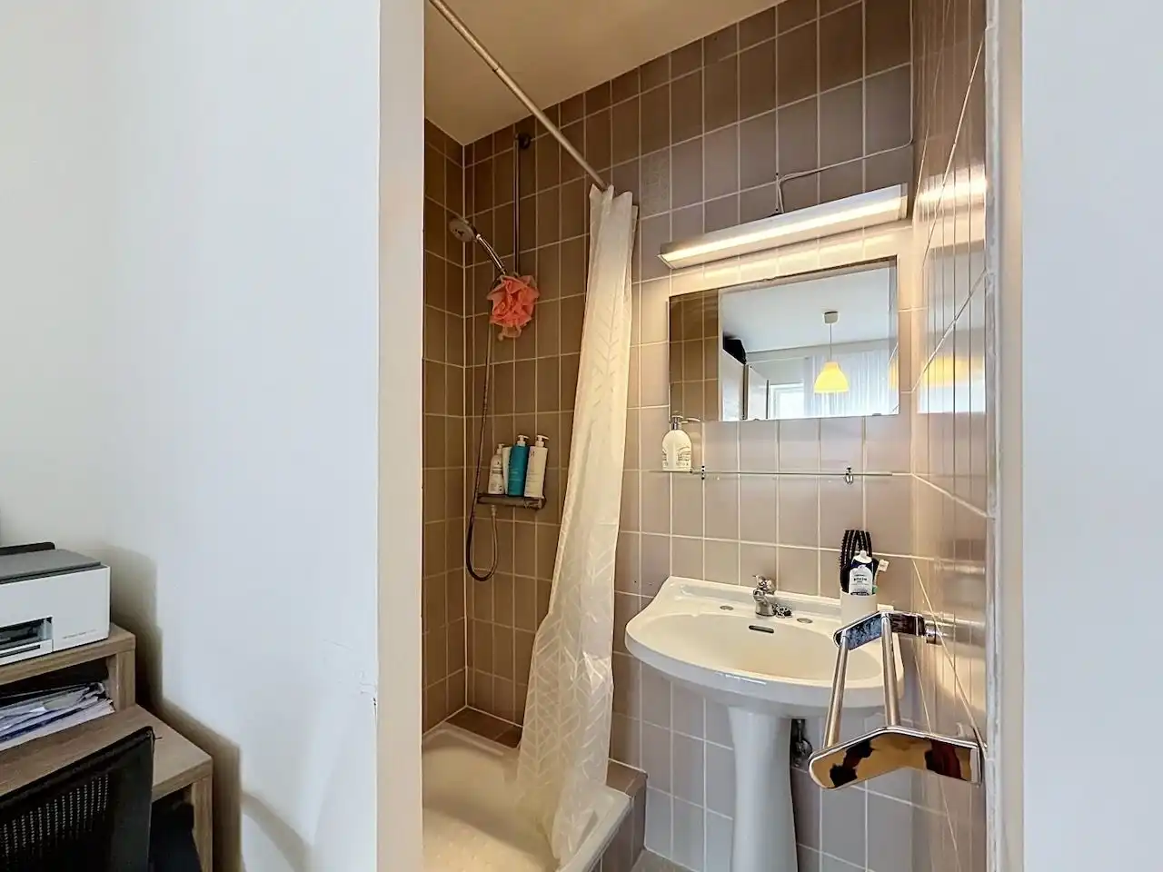 Verzorgd appartement met terras vooraan, gelegen op een boogscheut van de Zeedijk te Knokke foto 11