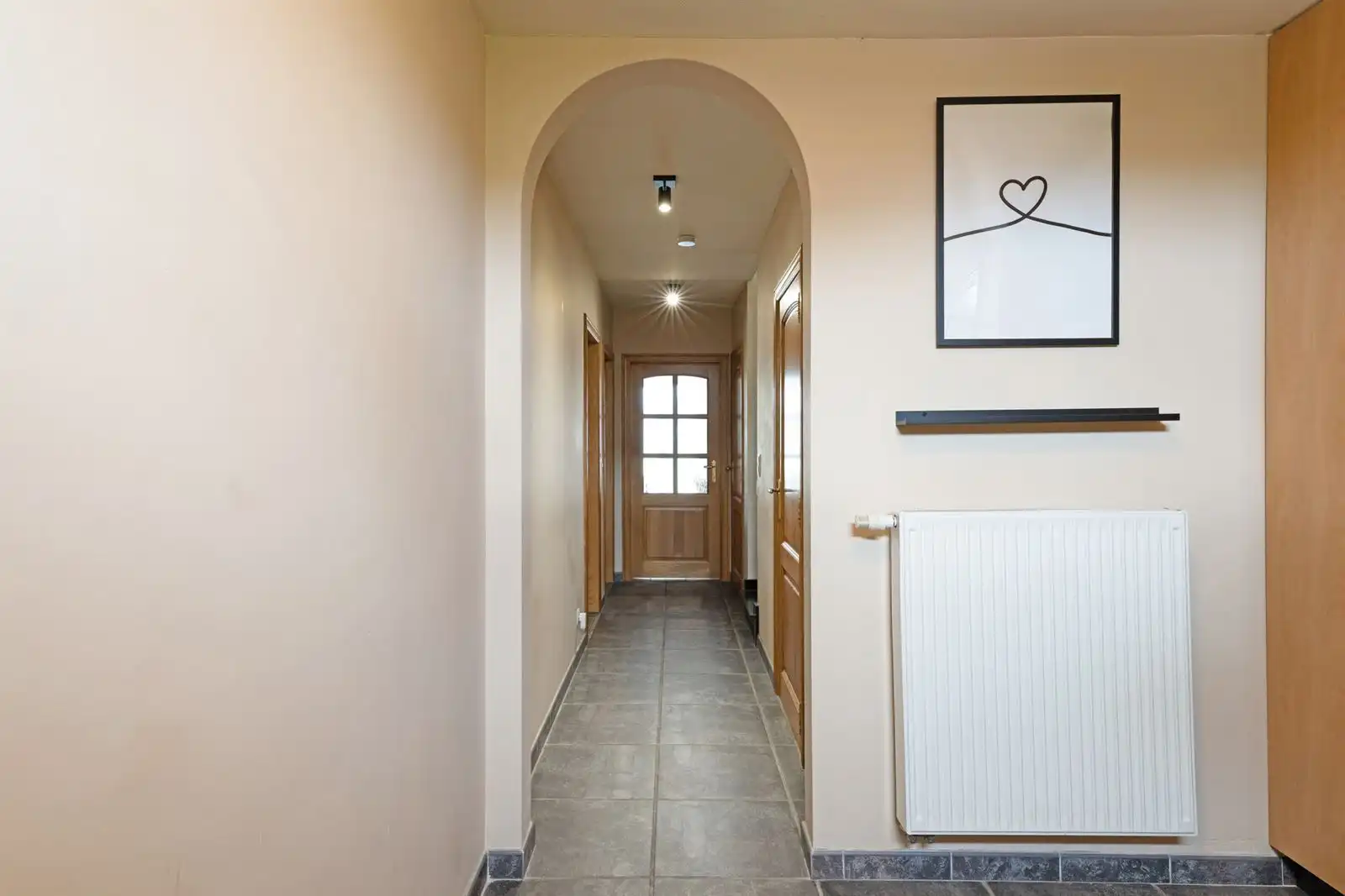 Stijlvolle woning in groene omgeving met 3 slaapkamers foto 10