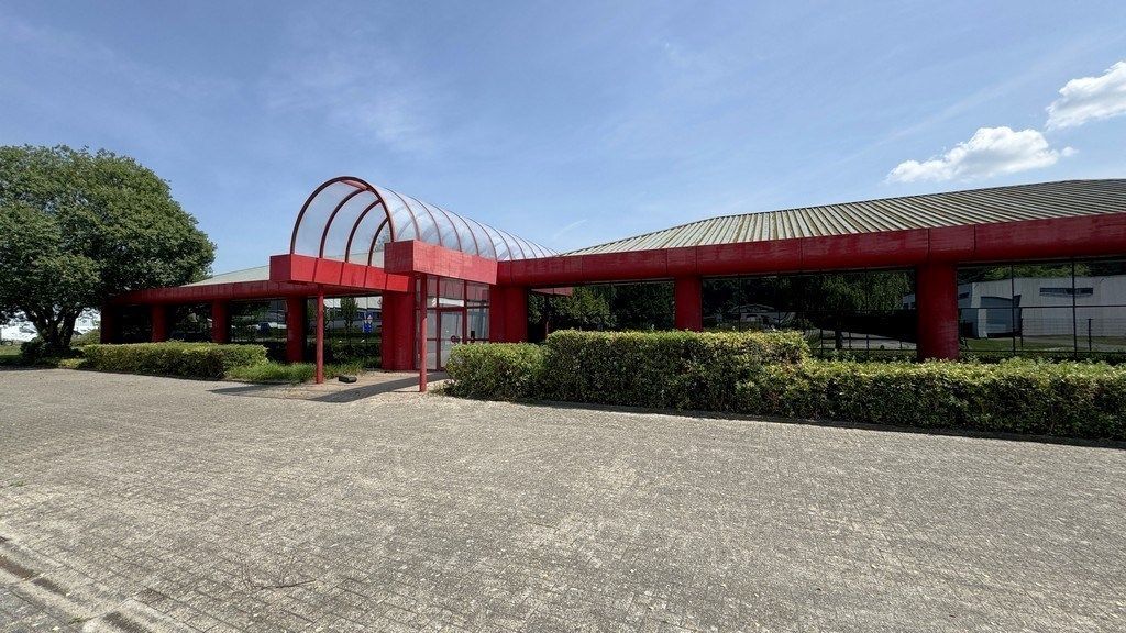 Logistiek bedrijfspand te huur in industriezone te Malle foto 2