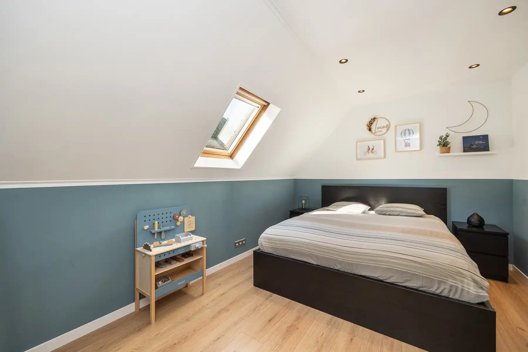 Ruime woning met garage en open uitzicht foto 15