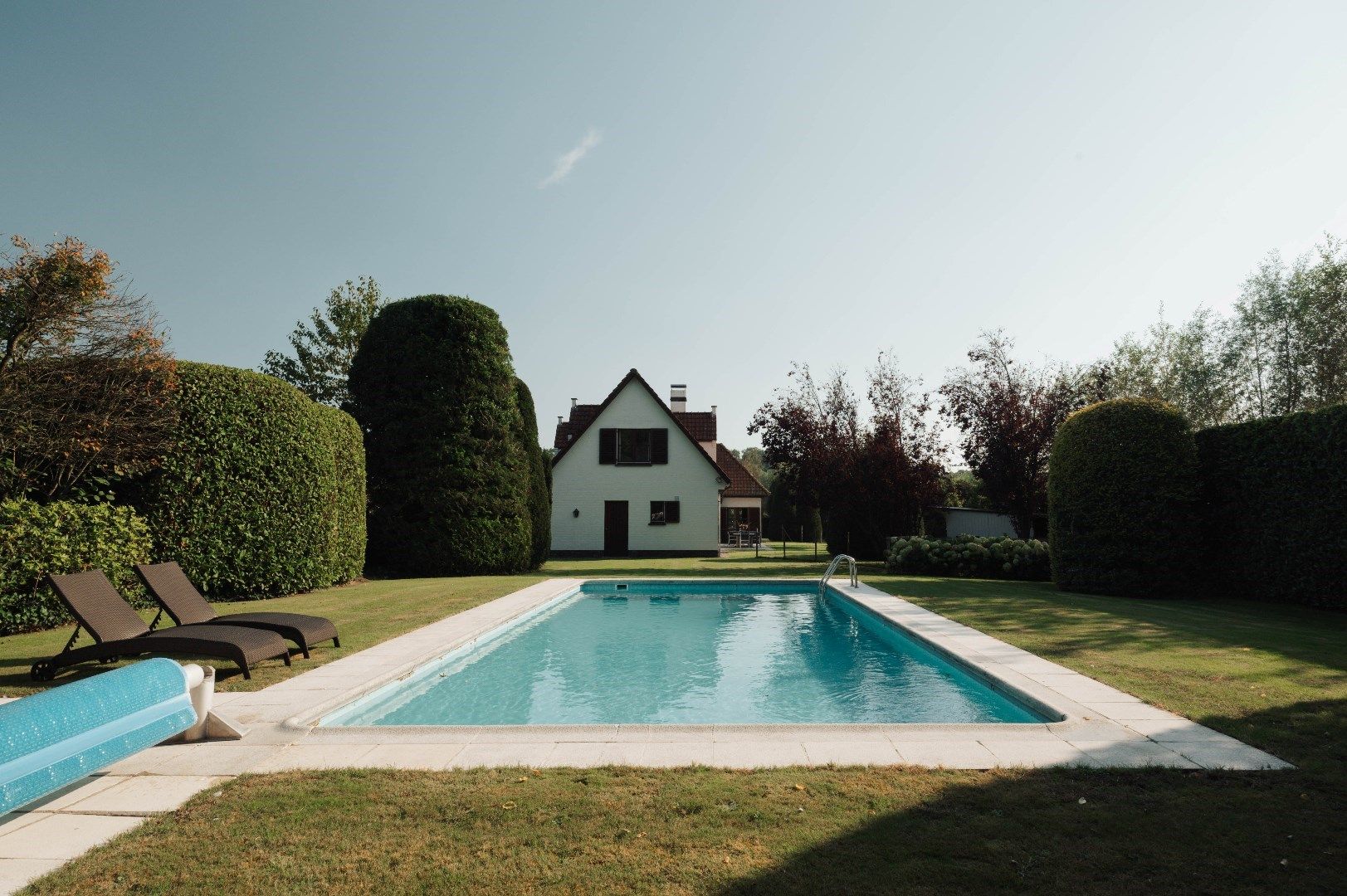 Prachtig landhuis met grote tuin en garage in Sint-Martens-Latem foto 24