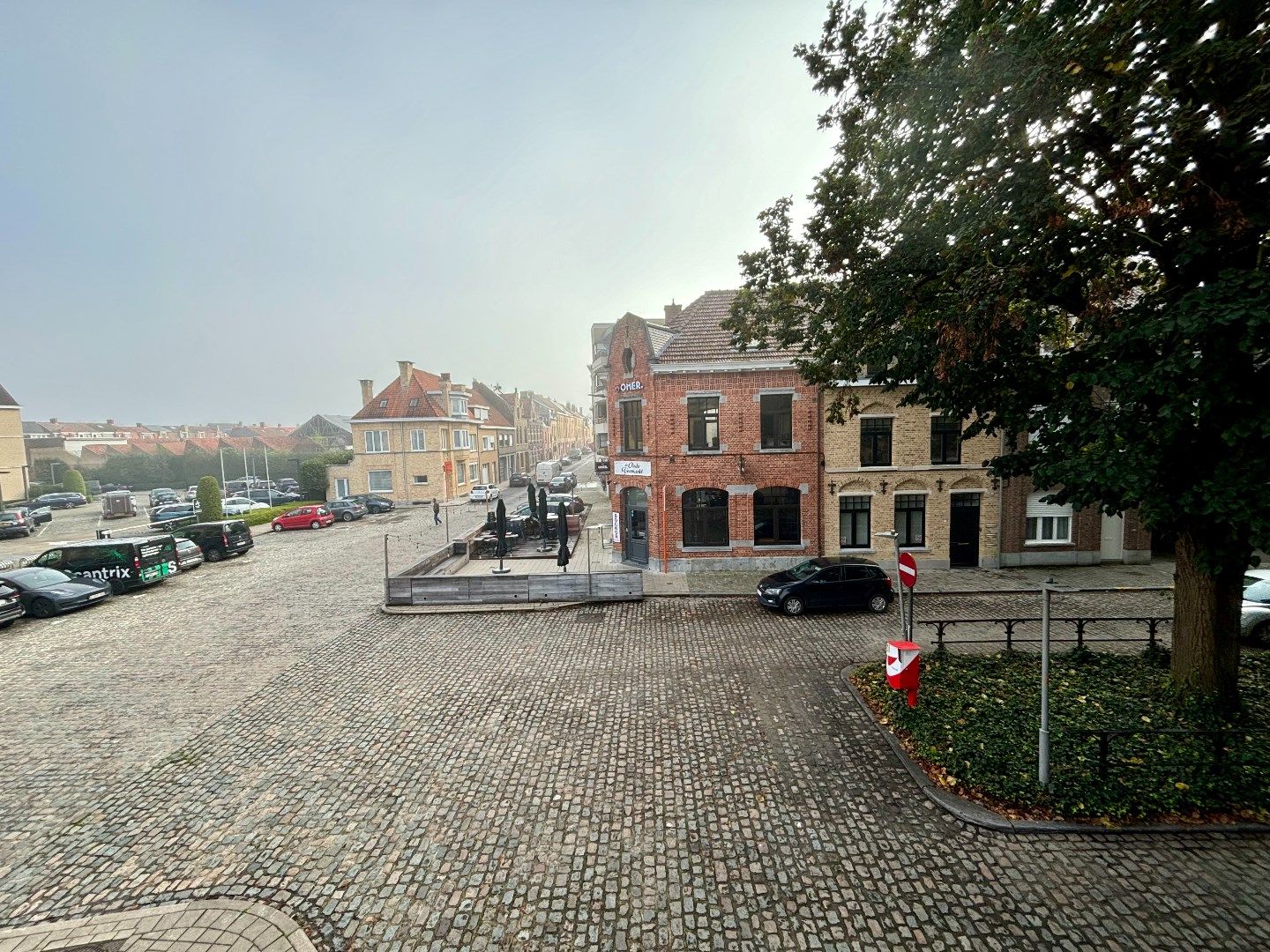 Uniek polyvalent eigendom te stadskern Ieper. foto 4