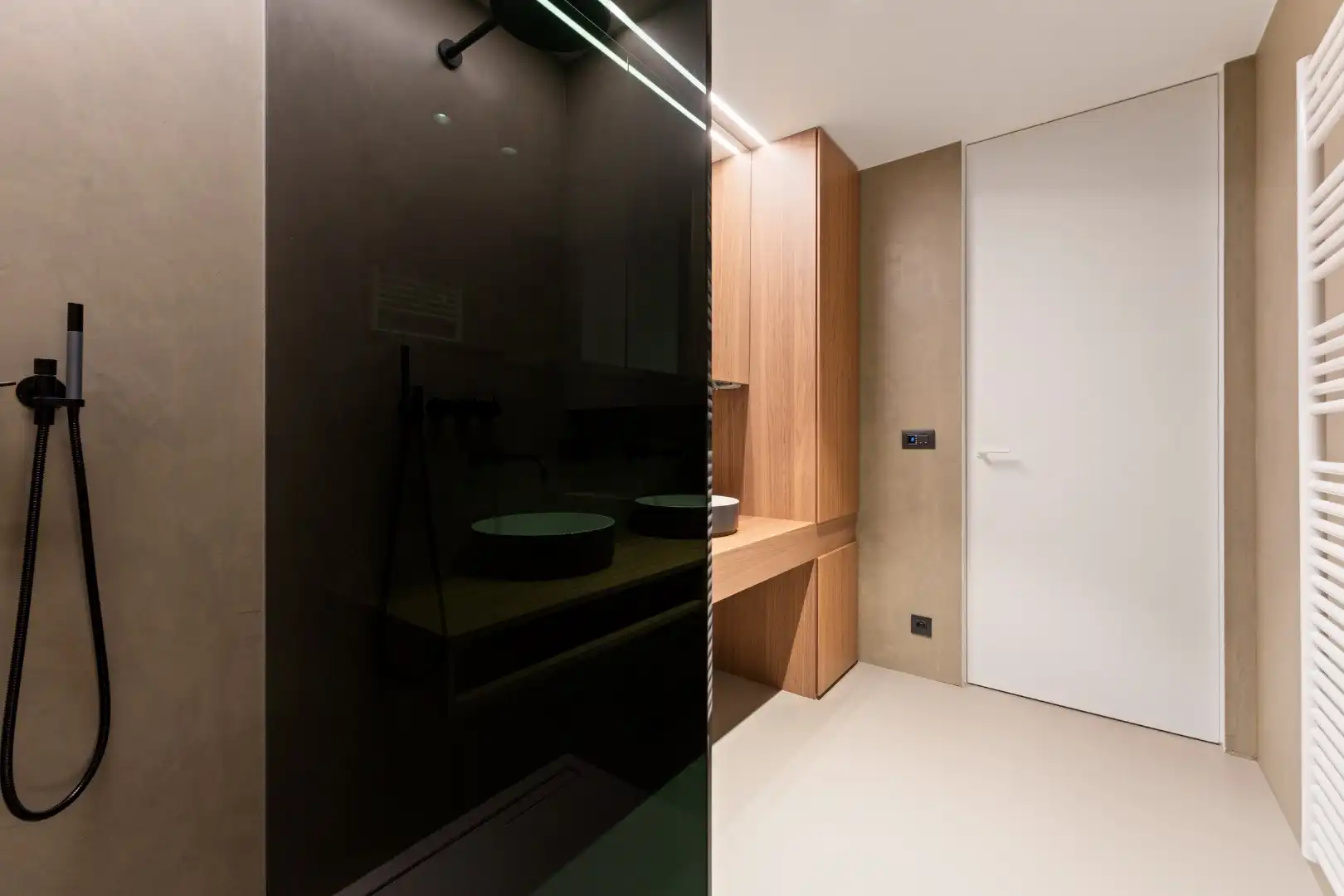 Luxueus afgewerkte penthouse te huur in het hart van Brugge! foto 8