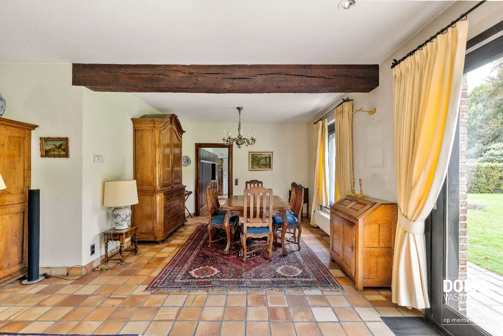 Exclusieve statige open bebouwing met zuid gerichte tuin in het centrum van Kermt (Hasselt) foto 9