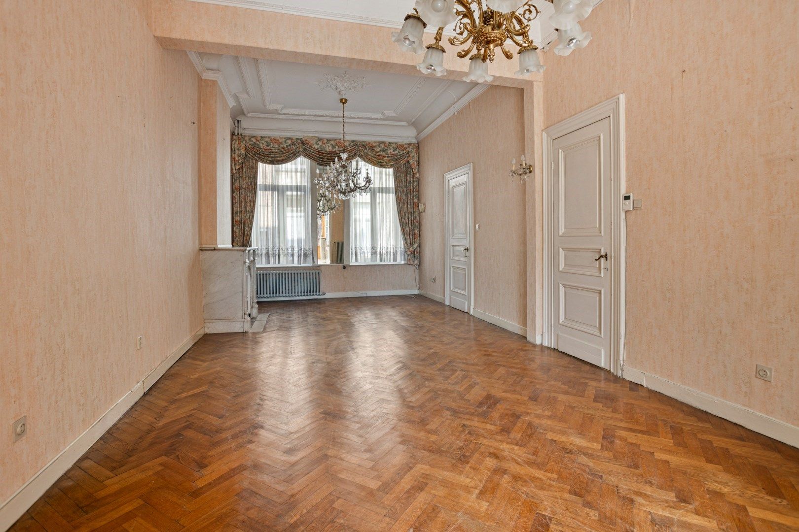 Ruime herenwoning met 8 slaapkamers, ruime tuin en garage in het centrum van Leuven – EPC 316 kWh/m² - bewoonbare opp. 283 m² foto 5