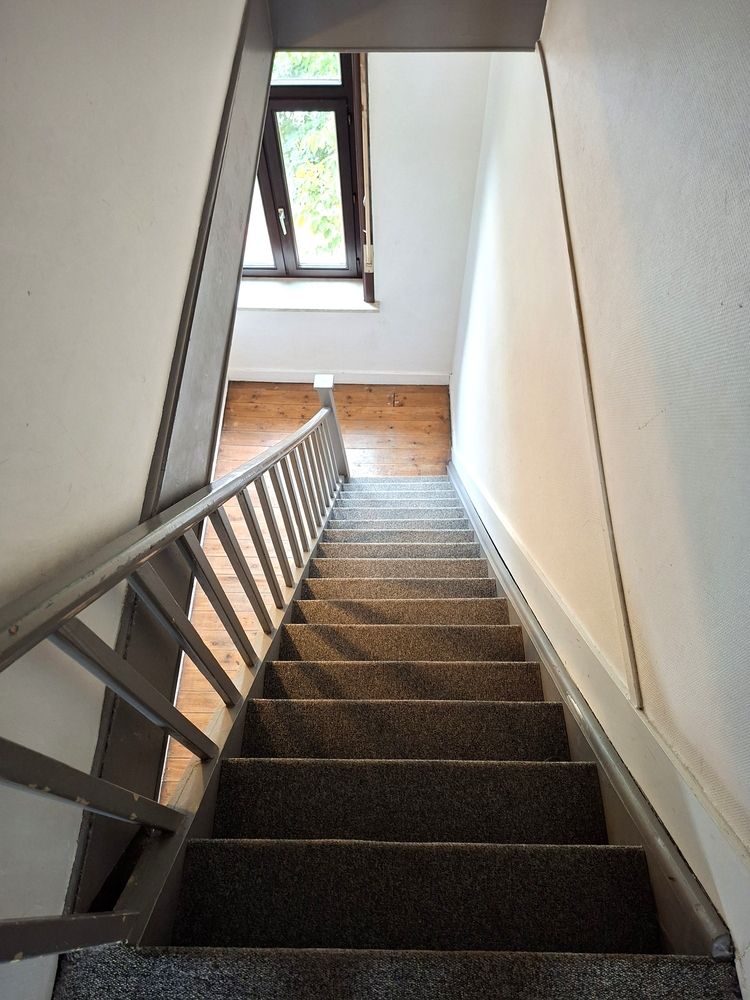 Licht te renoveren woning / 4 slaapkamers en tuin / centrale ligging foto 38