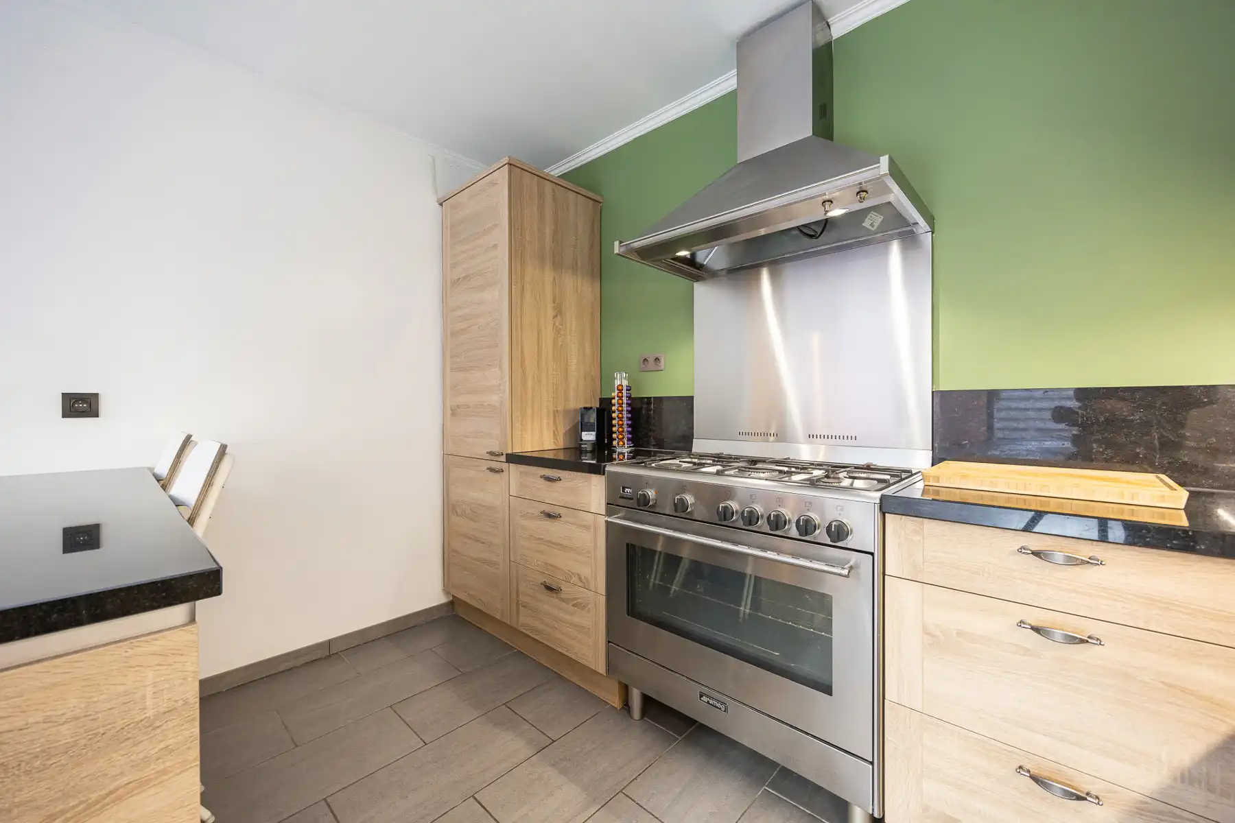 Recent gerenoveerde woning op een ruim perceel van 996 m². foto 37