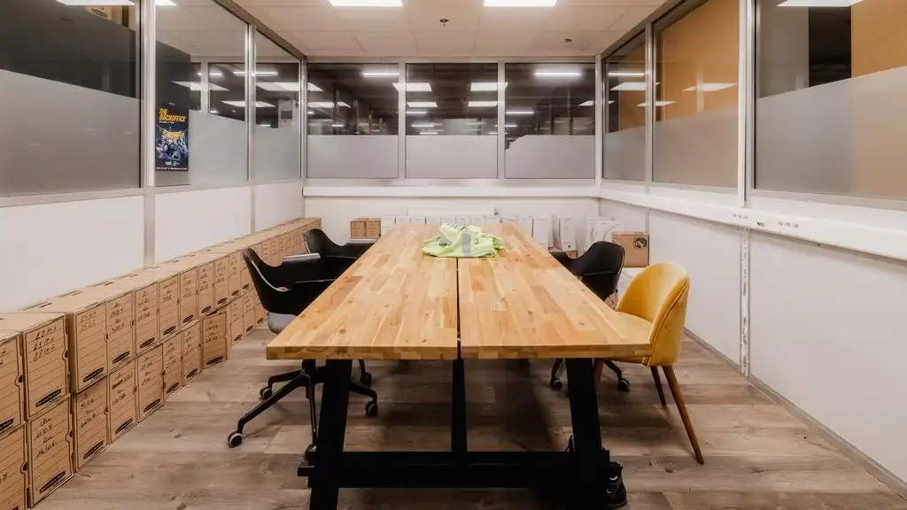Logistiek bedrijfspand te huur in industriezone Z4 in Asse foto 14