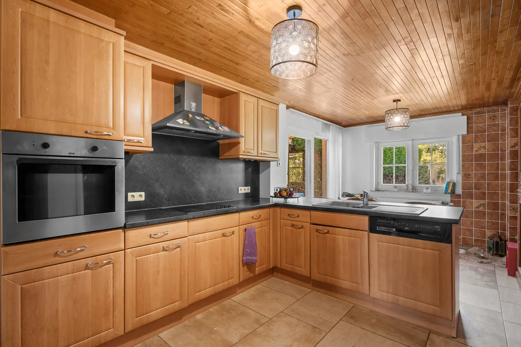 Authentieke charme in rustige straat te Ronse foto 9