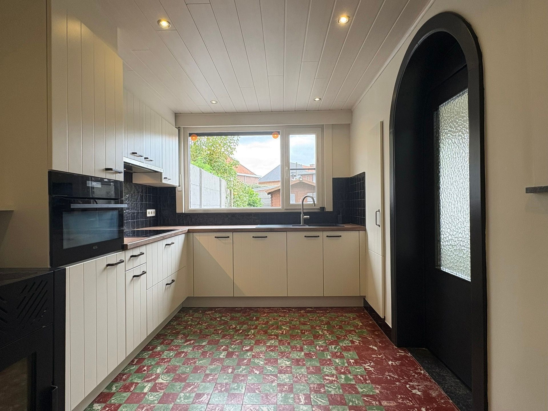 Charmante woning met artistieke toets in het hart van Deinze foto 5
