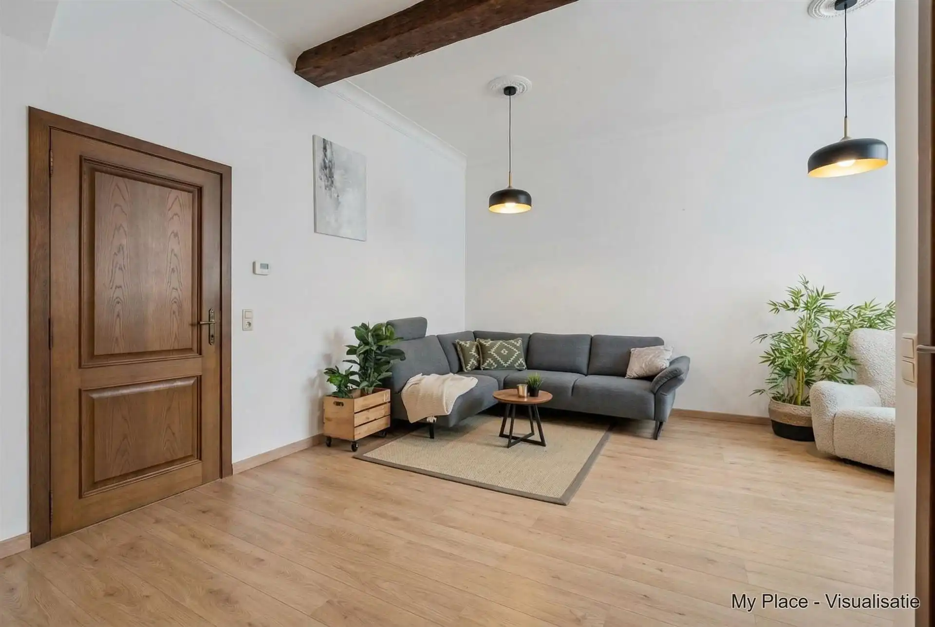 Woning met handelsgedeelte en opslagplaats. foto 14