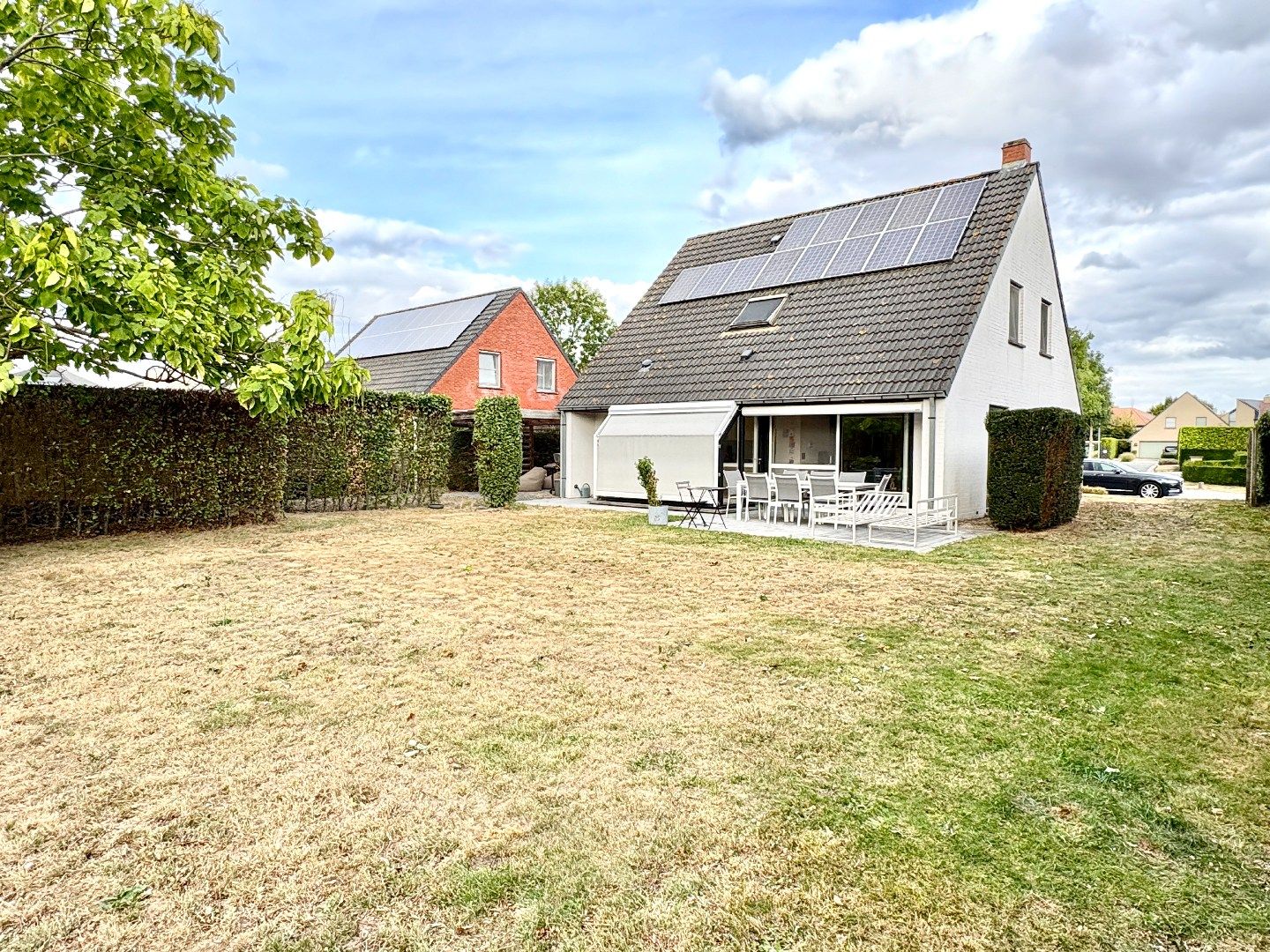 Rustig gelegen villa met 5 slks, groene verzichten en mogelijkheid tot gelijkvloers wonen. foto 6