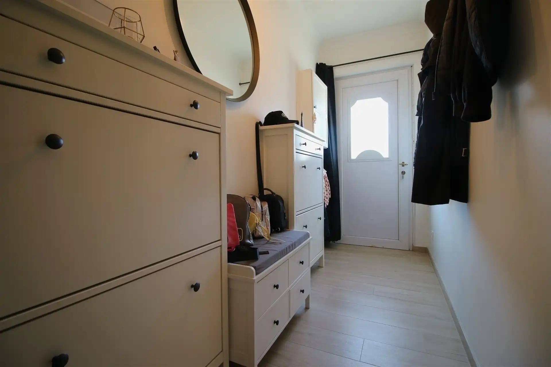 Gerenoveerde woning met 4 slaapkamers foto 14