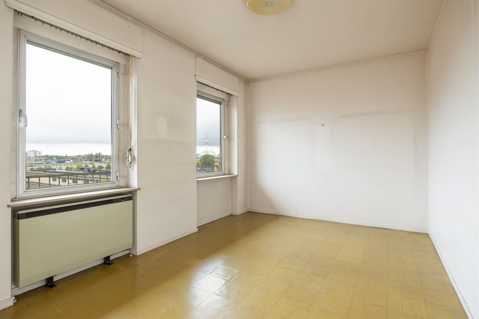 Dakappartement met twee slaapkamers en terras foto 11