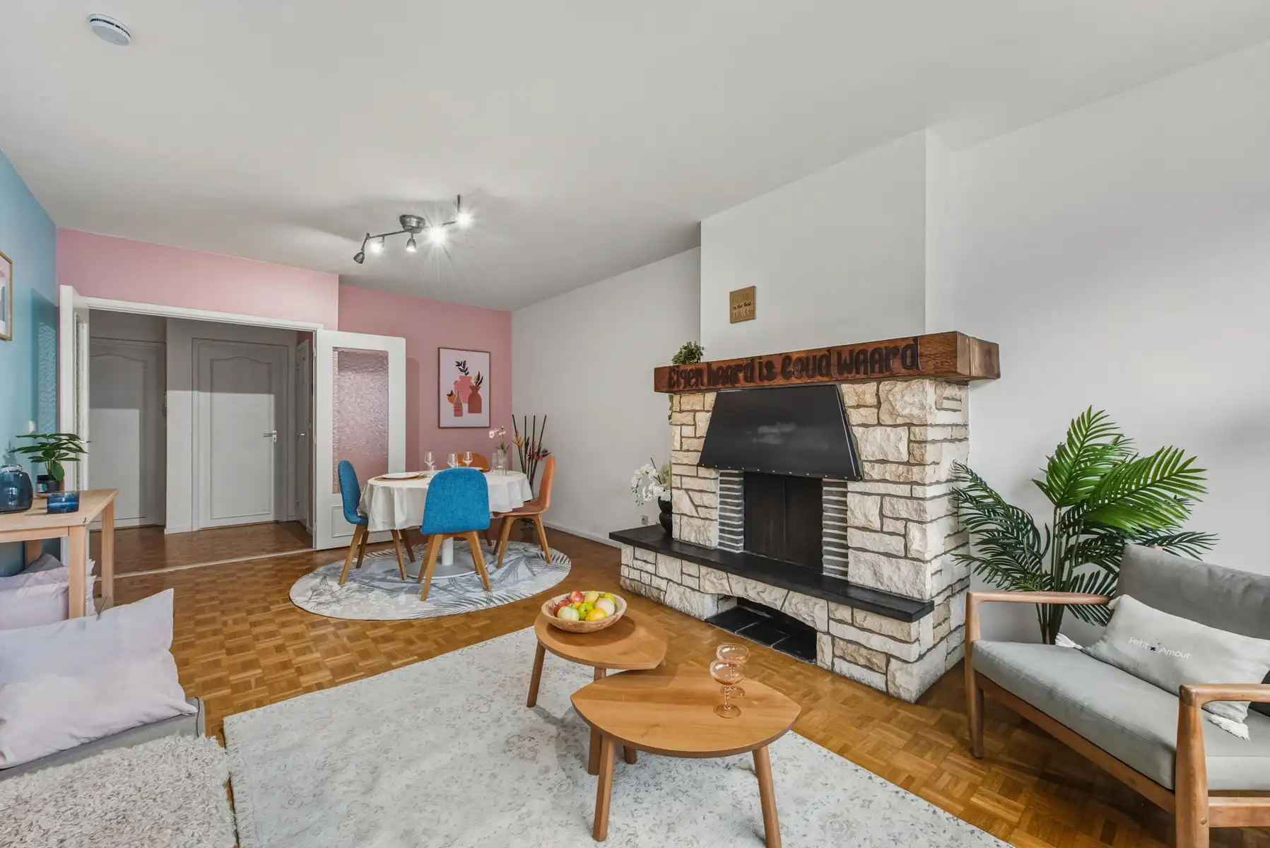 Zeer aangenaam appartement te koop in Molenbeek (Brussel) met twee terrassen foto 10