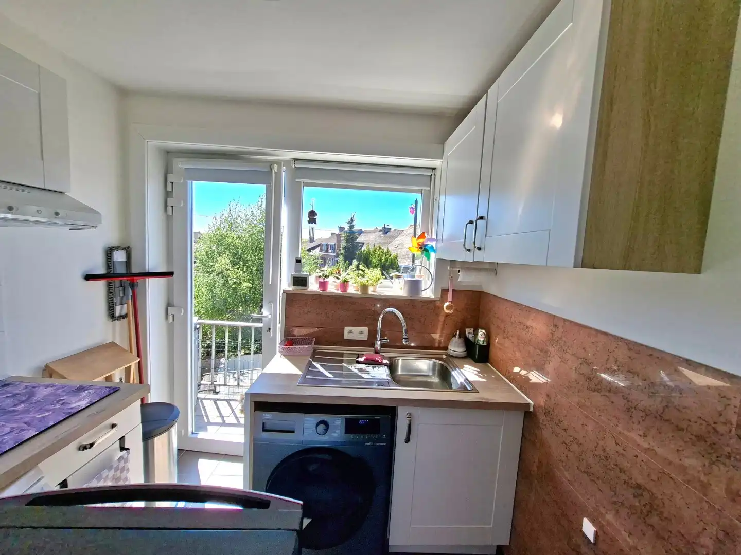 Appartement net buiten het centrum van Brugge foto 3