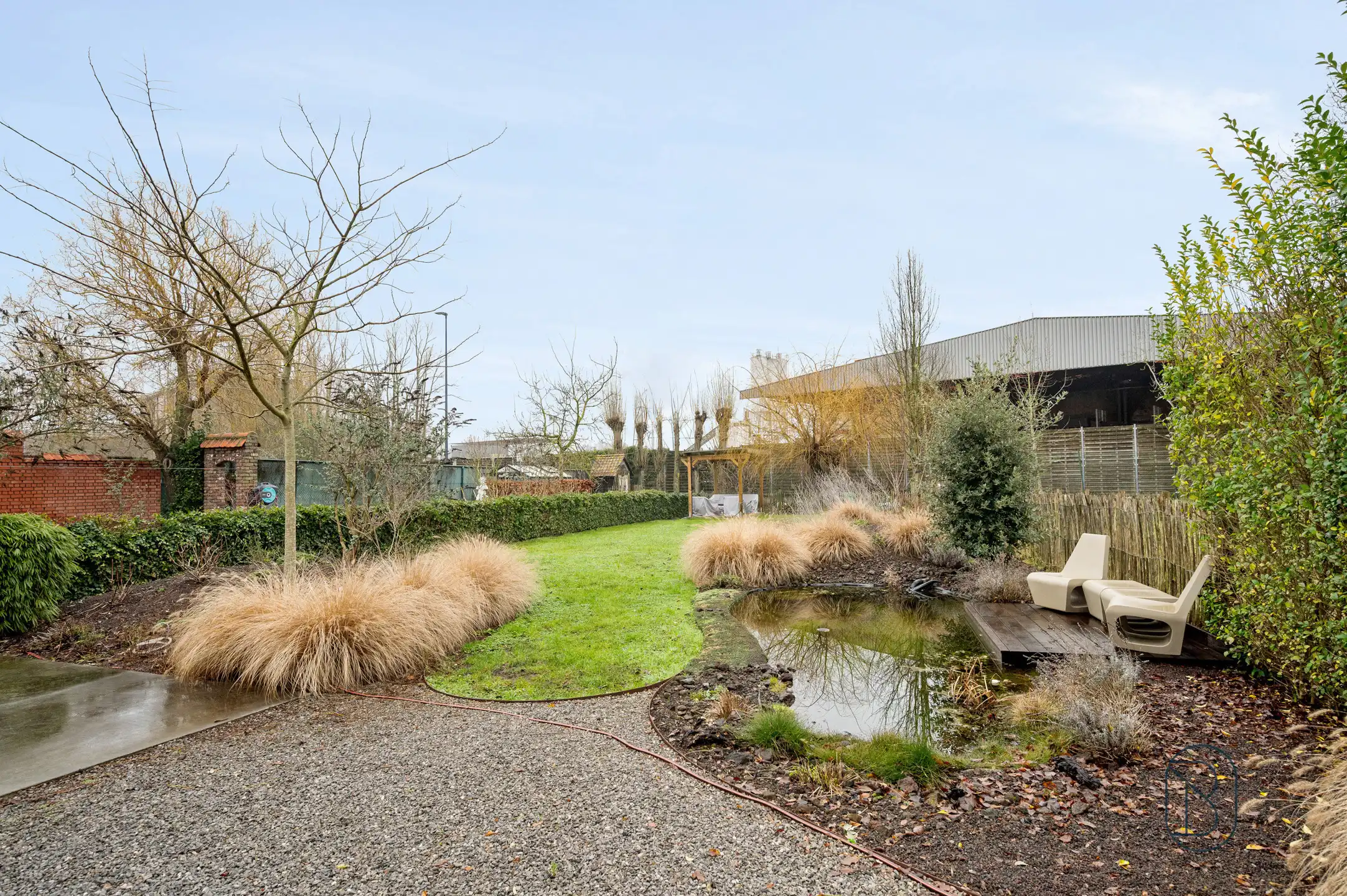 Ruime, instapklare HOB met tuin en multifunctionele garage! foto 4