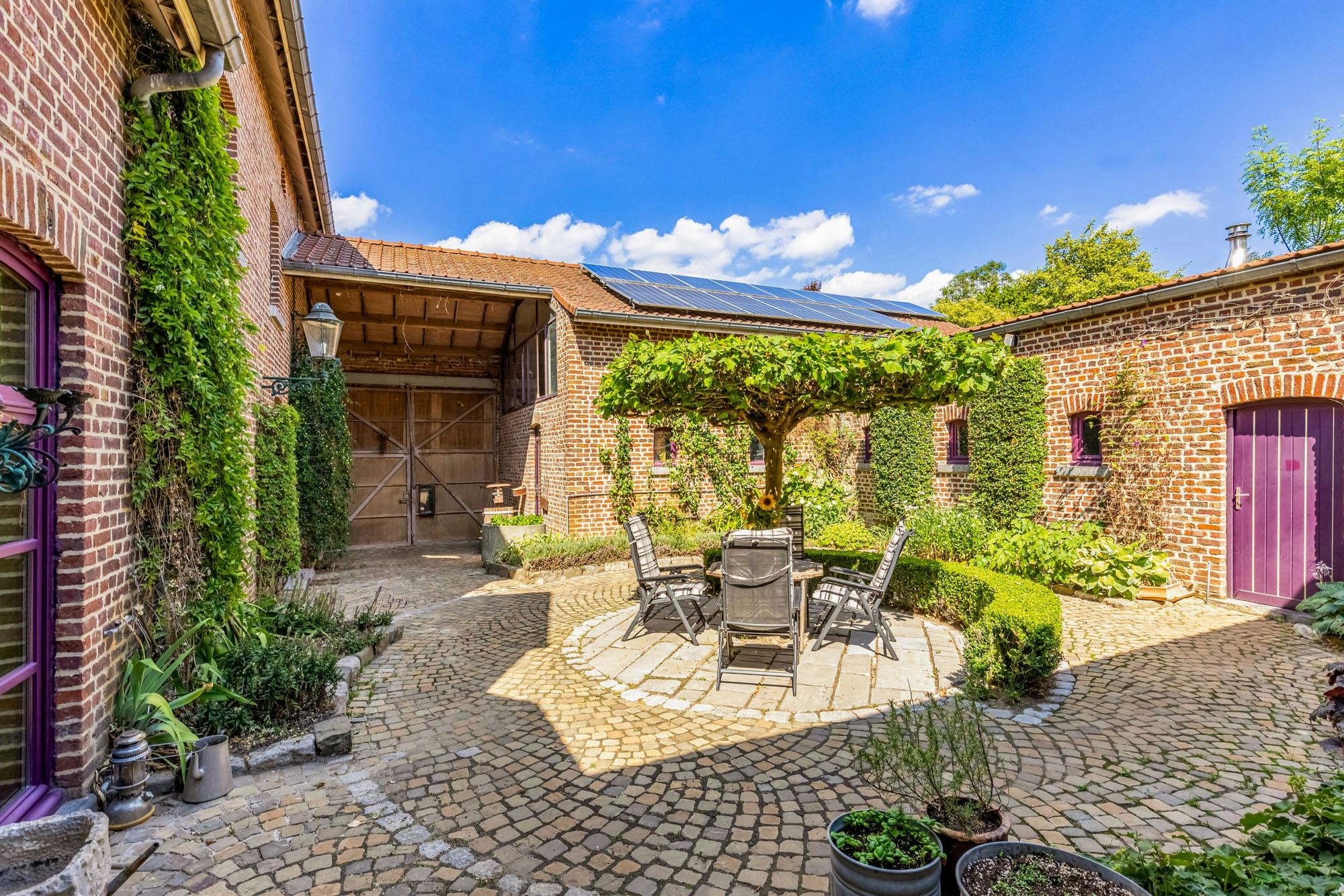 Gerenoveerde vierkantshoeve in het landelijke Vliermaal foto 24